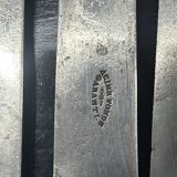 10 couteau en os sculpté et lame en acier