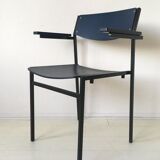 4 fauteuils empilables minimalistes en métal bleu et contreplaqué par Gijs van der Sluis