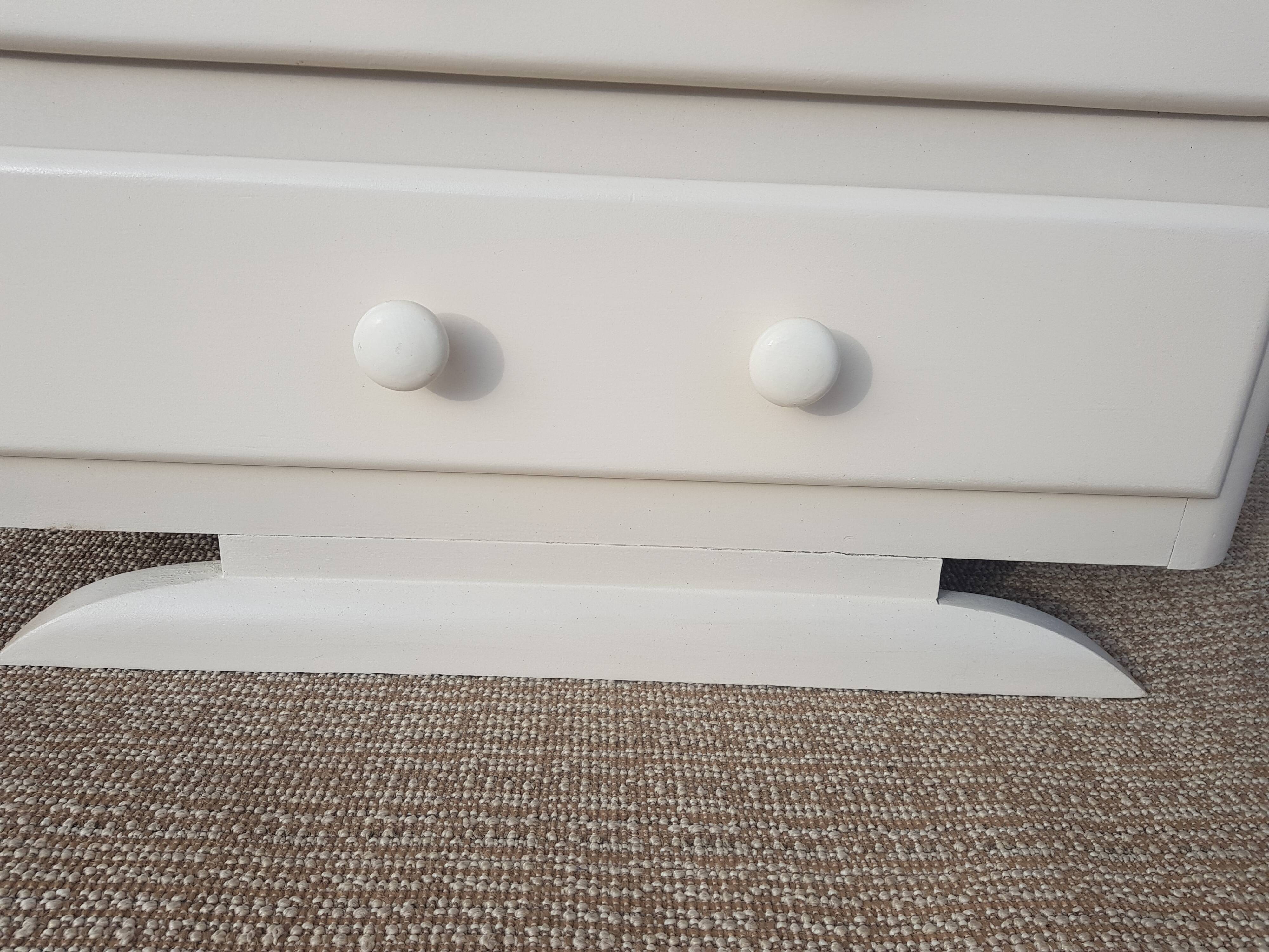 60s chest of drawers