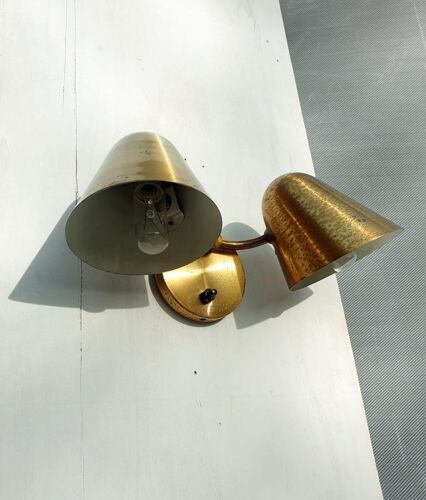 Double wall lamp adjustable brass cocottes
