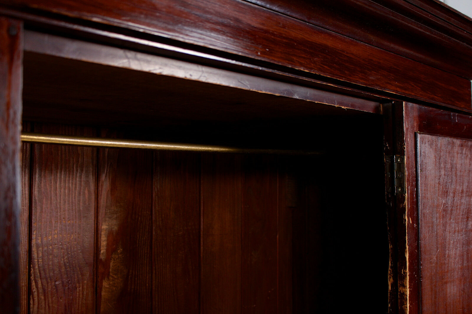 Wardrobe mahogany carved mirror new art