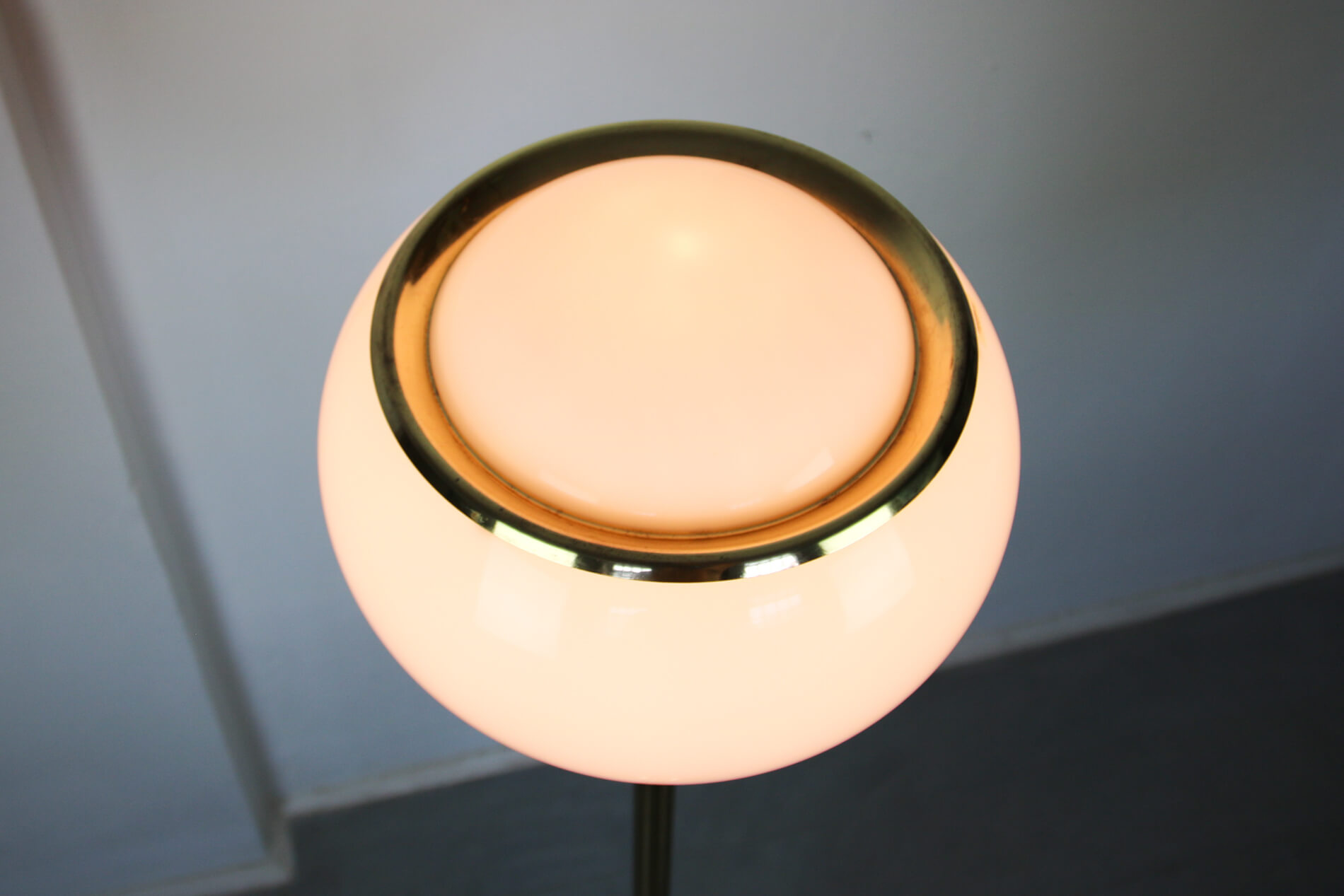 Italian floor lamp by Harvey Guzzini for Meblo, 1970s