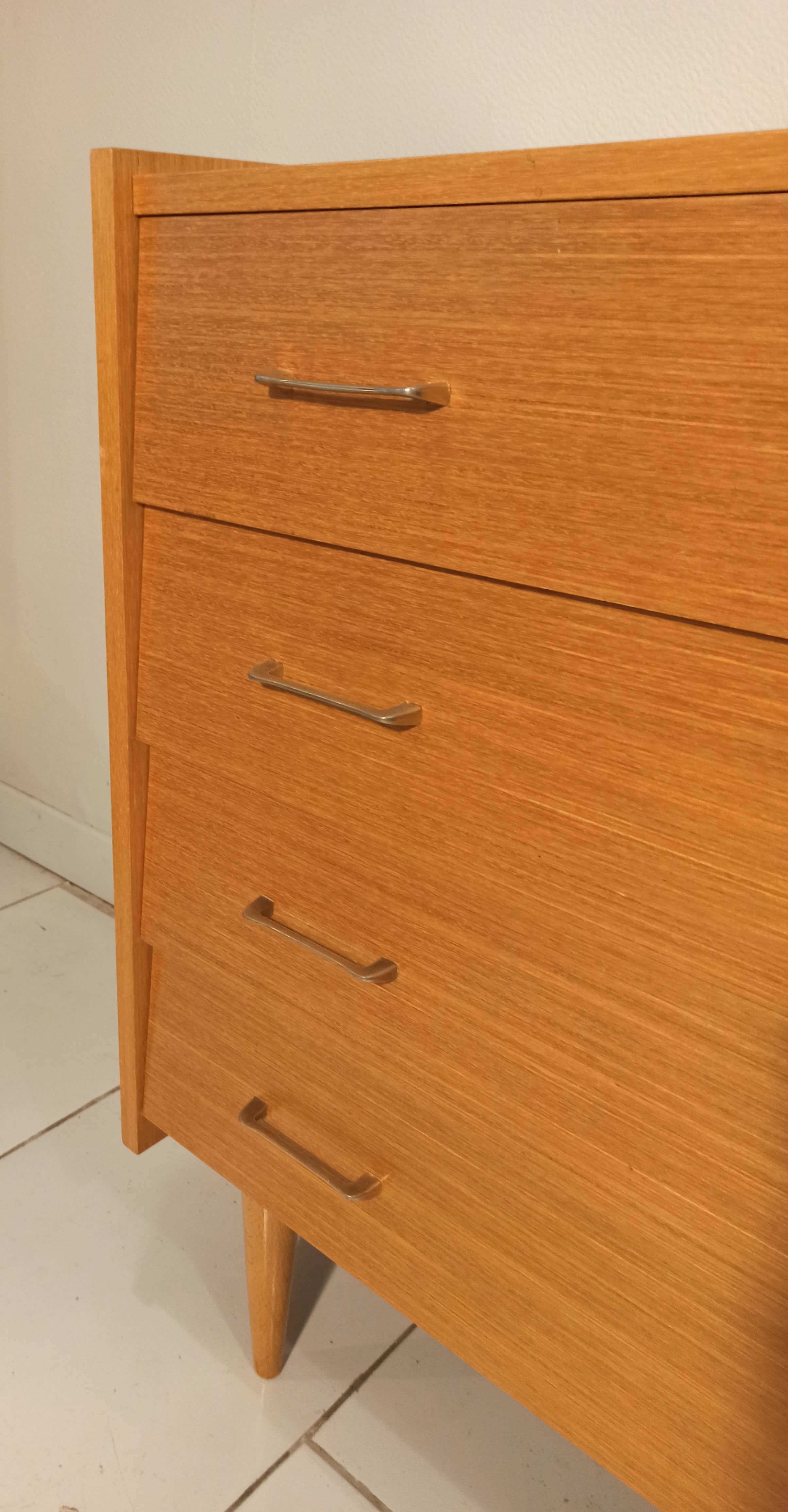 Vintage light wood commodity 4 drawers 1960