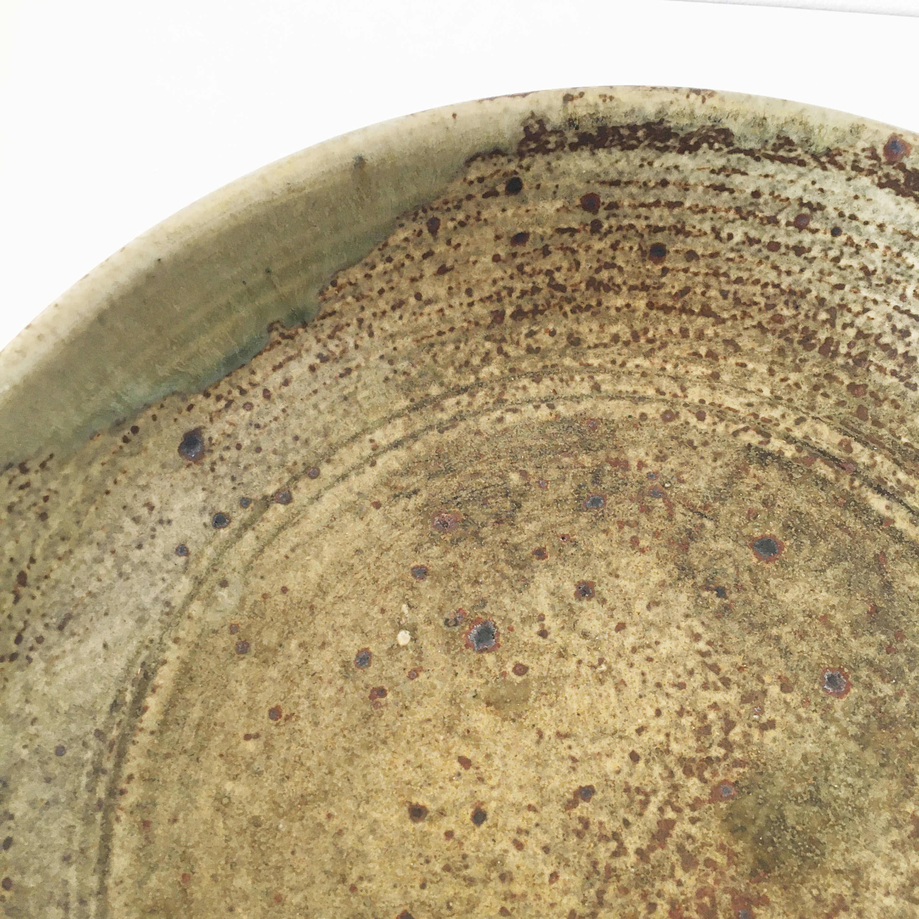 Green sandstone round dish