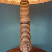 Herman A. Kähler pour la lampe de table en céramique Le Klint