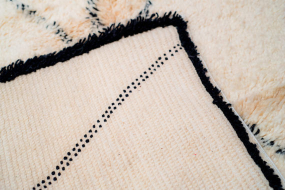 Berber carpet 138 x 209 cm