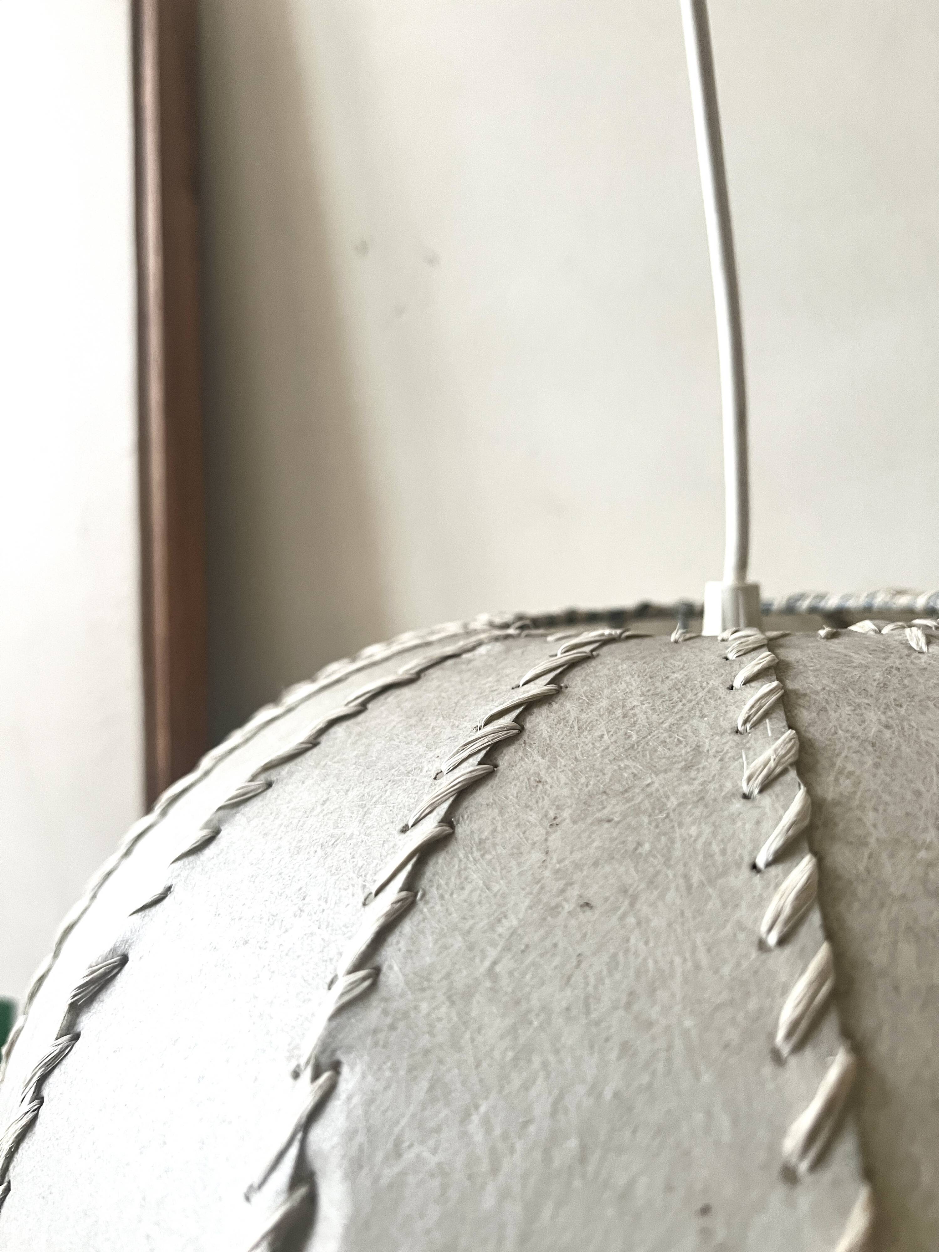 Italian suspension lamp, cocoon ball in resin, 1970s design.