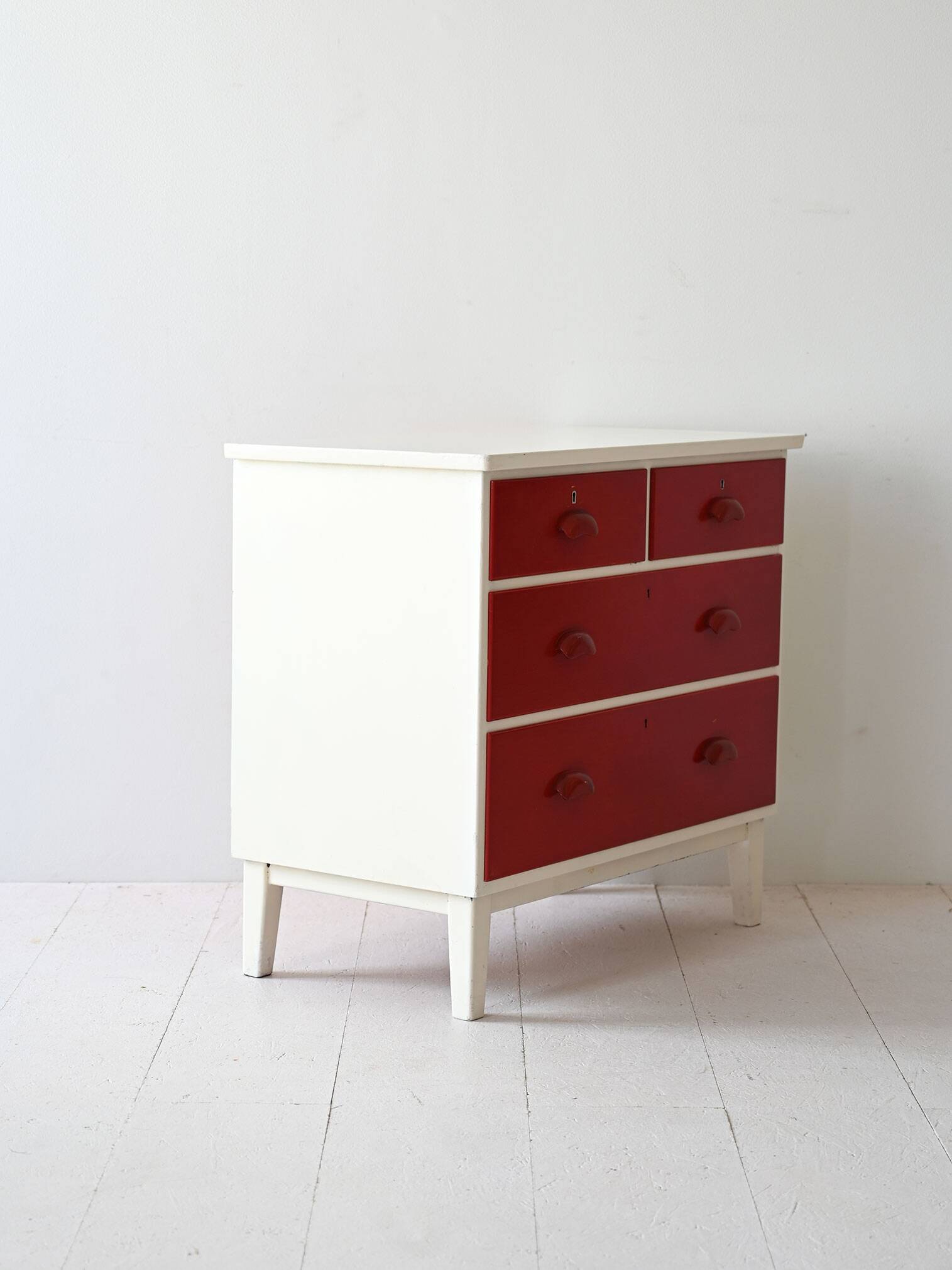 Vintage lacquered wood chest of drawers