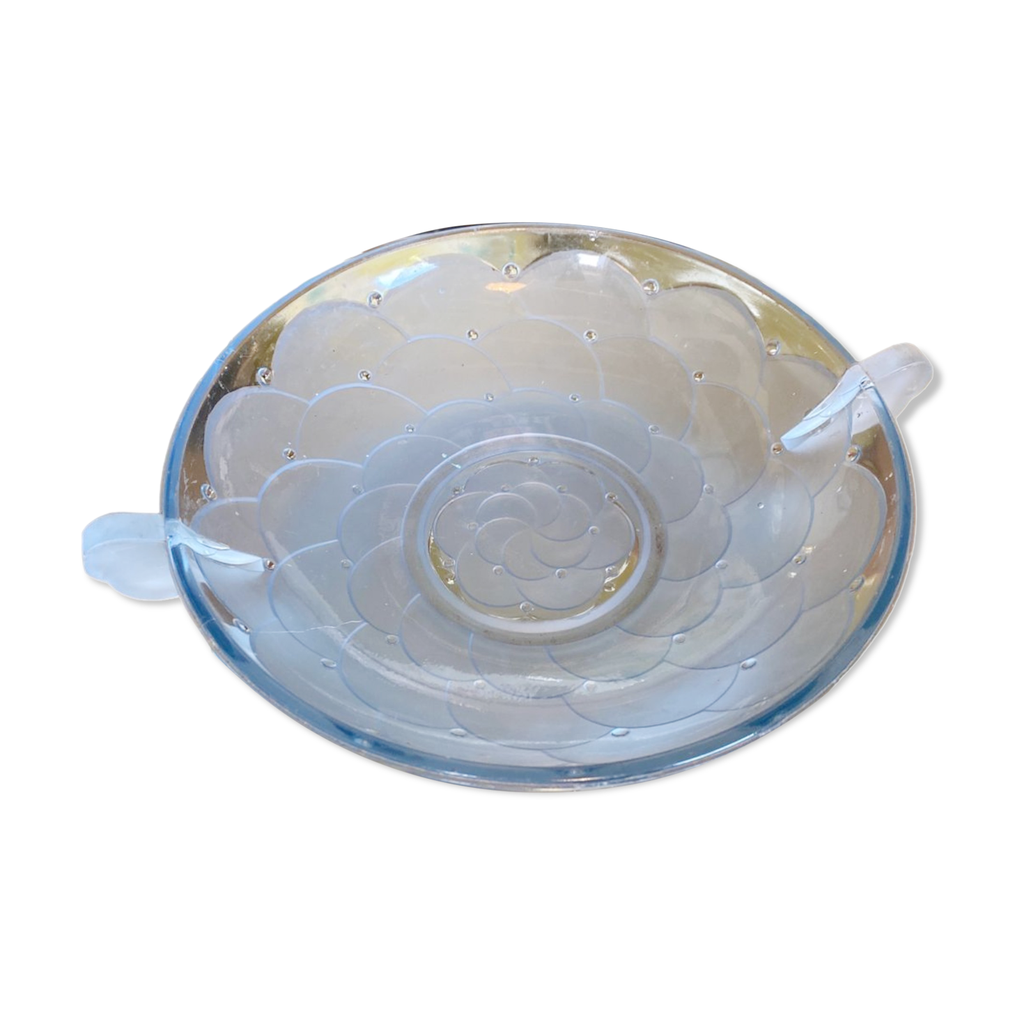 Art deco style fruit presentation cup