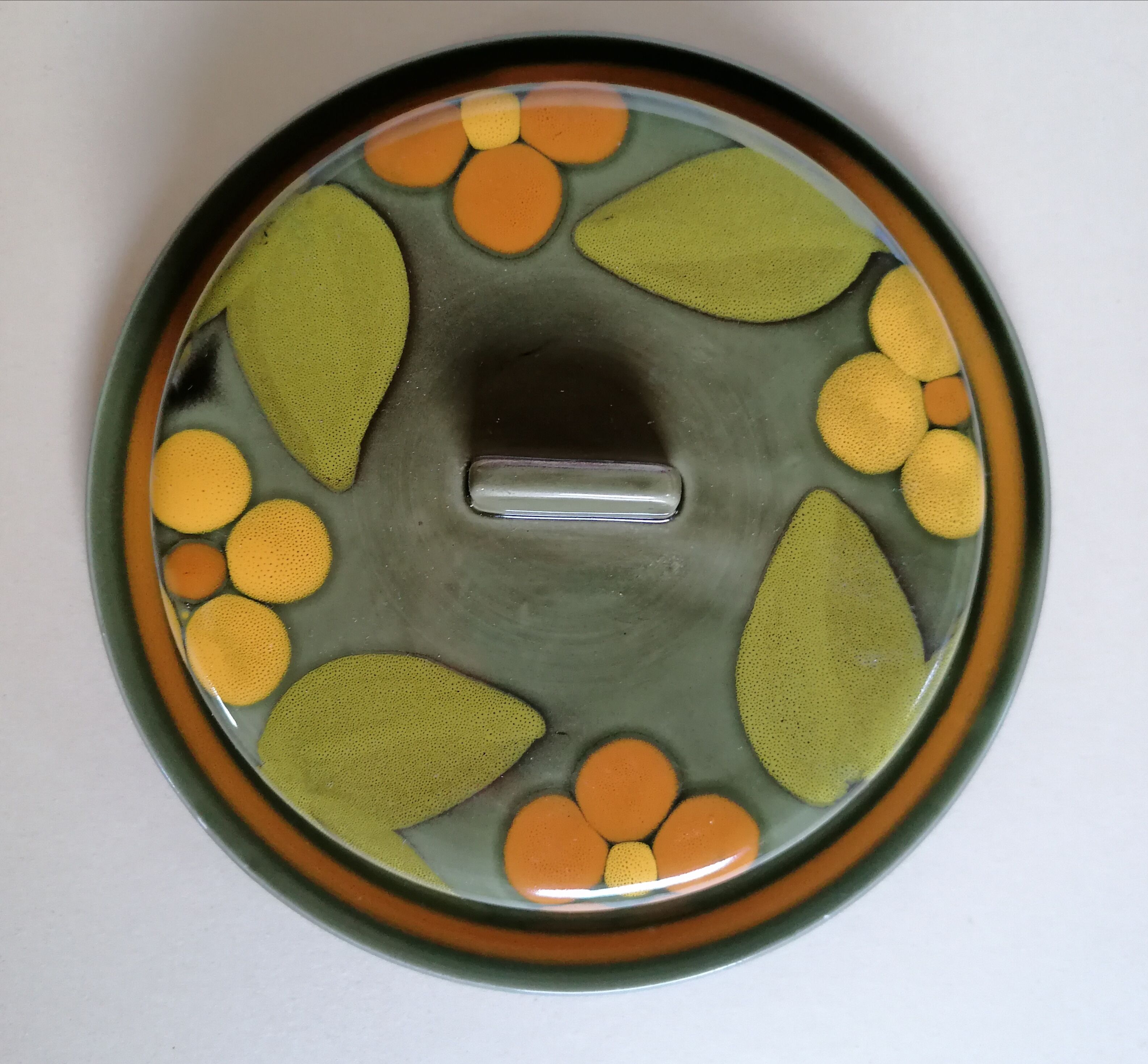 Pornic pottery cheese dish