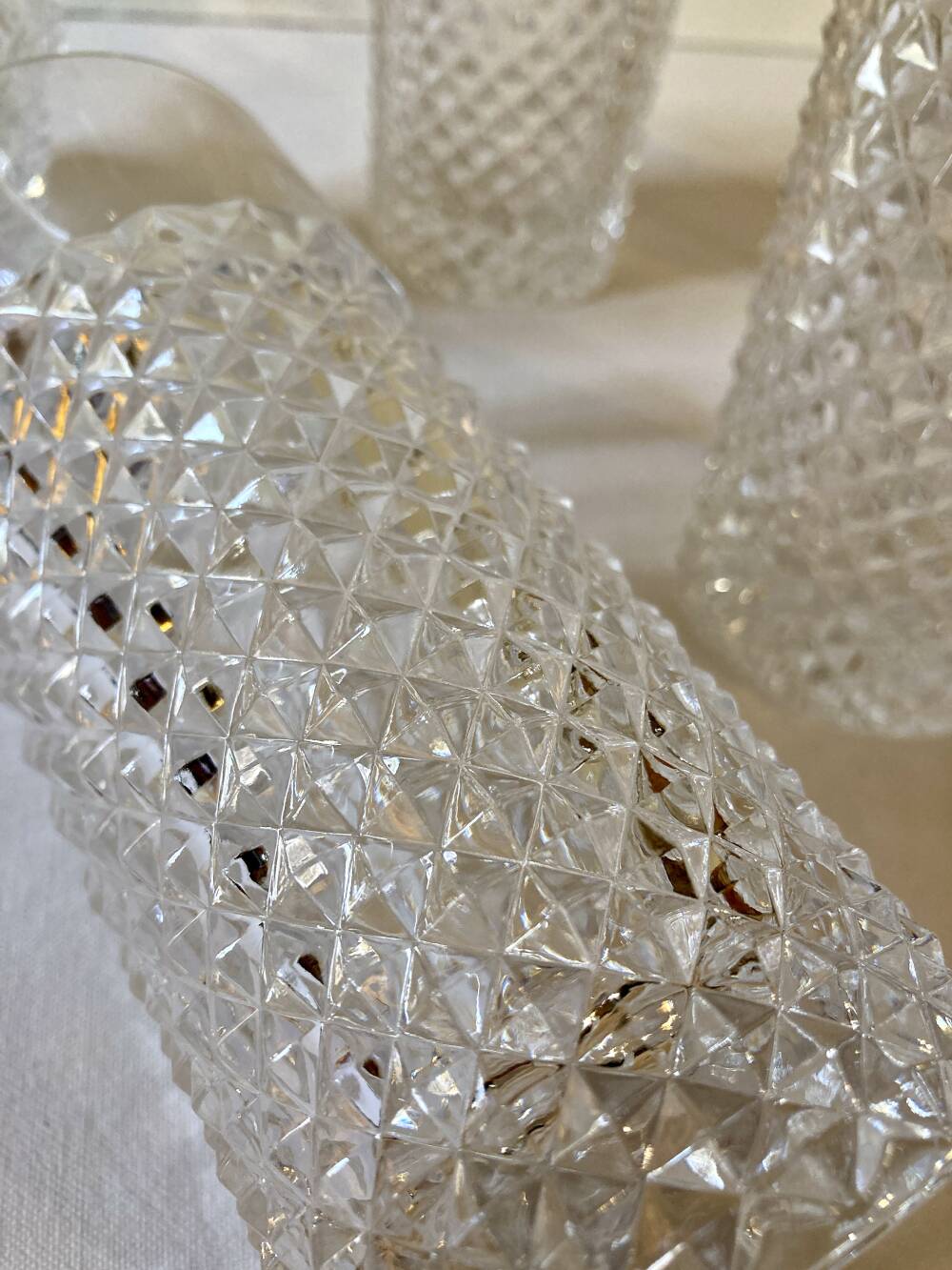 5 vintage glasses with a diamond point pattern