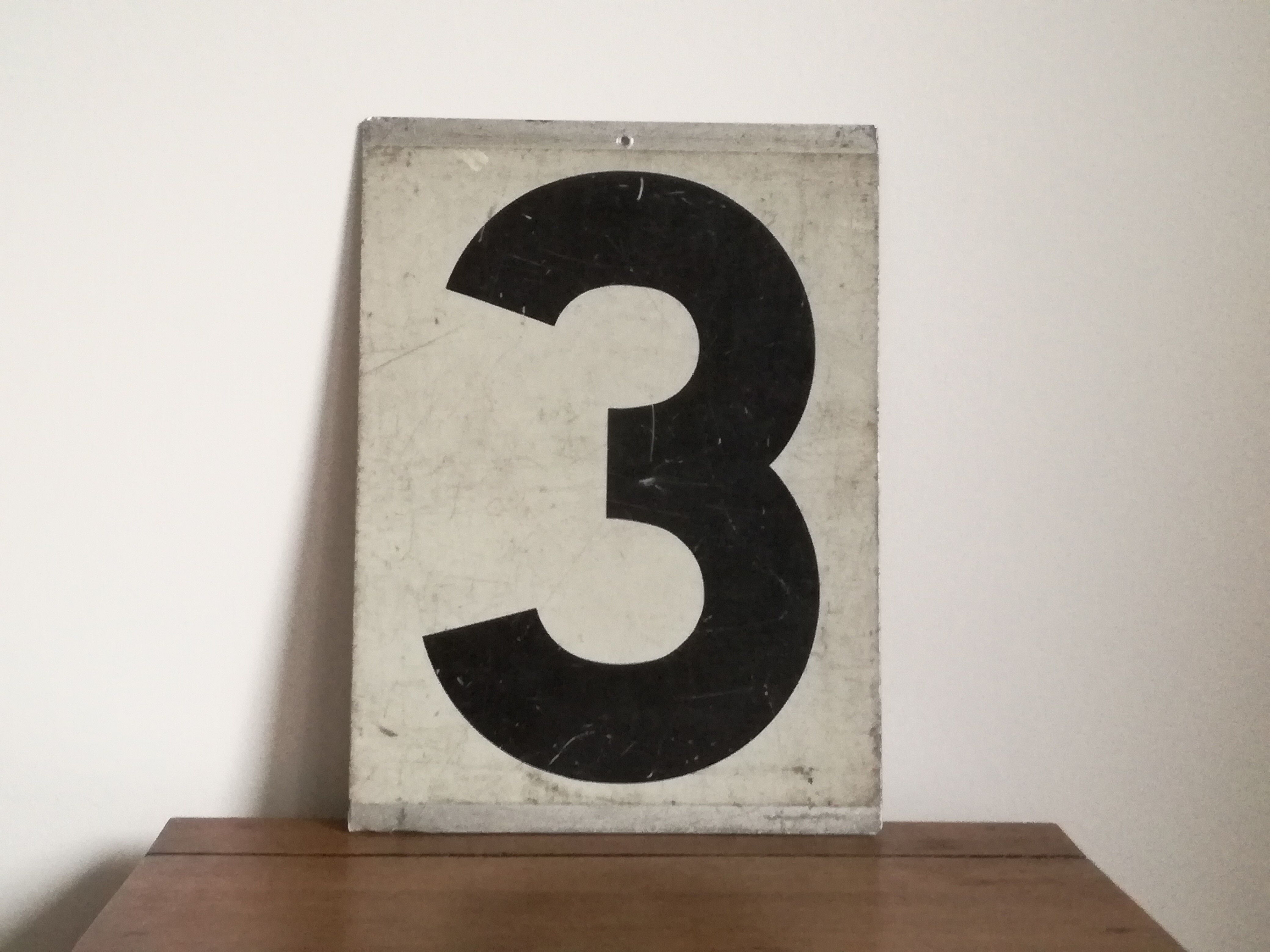 Plate metal with registration of numbers 2 and 3 duplex