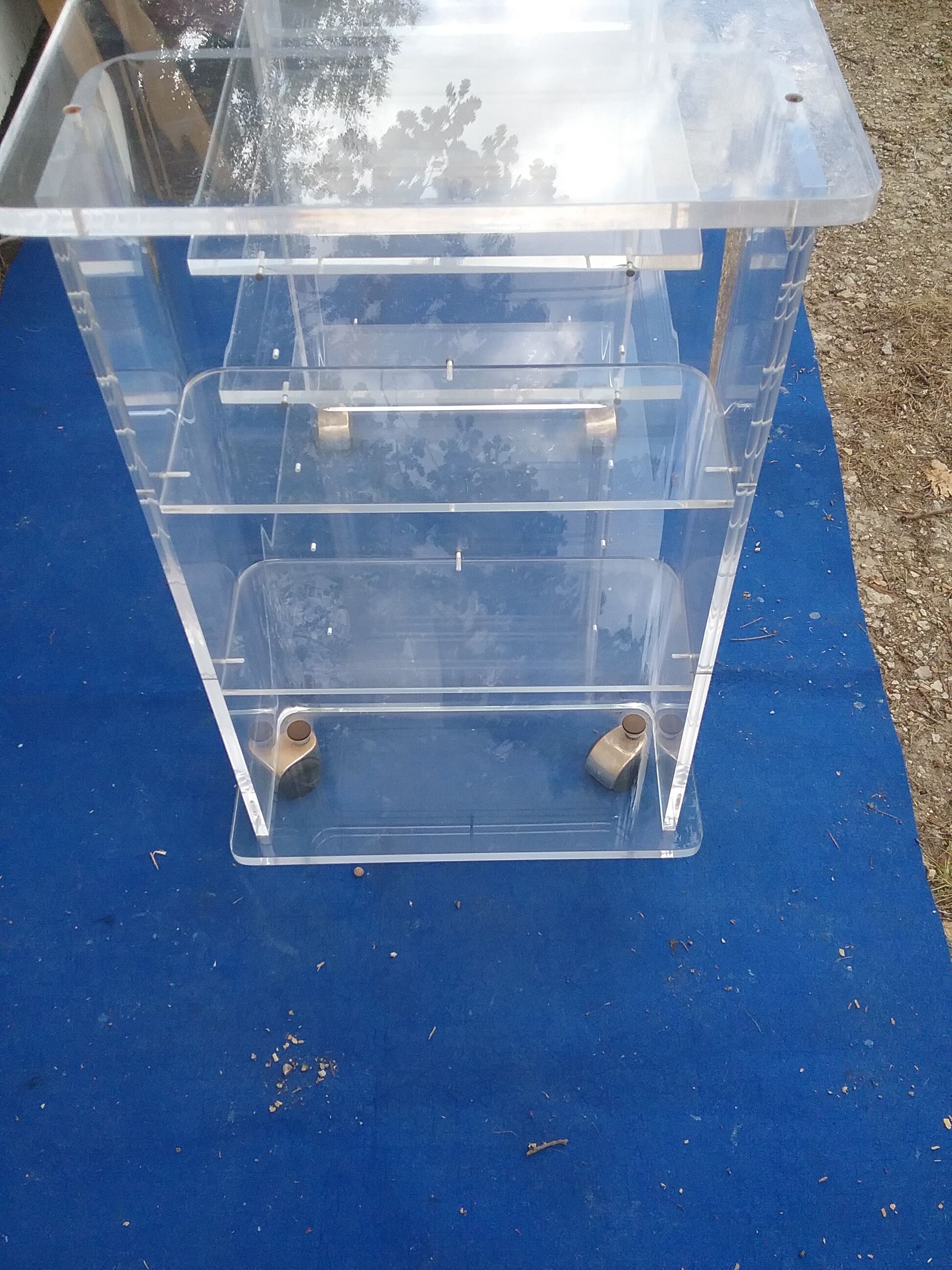 Vintage plexiglass server