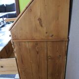 Writing desk in solid pine