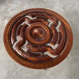 Table basse années 60 tripode bois ciselé
