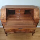 Commode scriban de style louis XVI en marqueterie incrustée