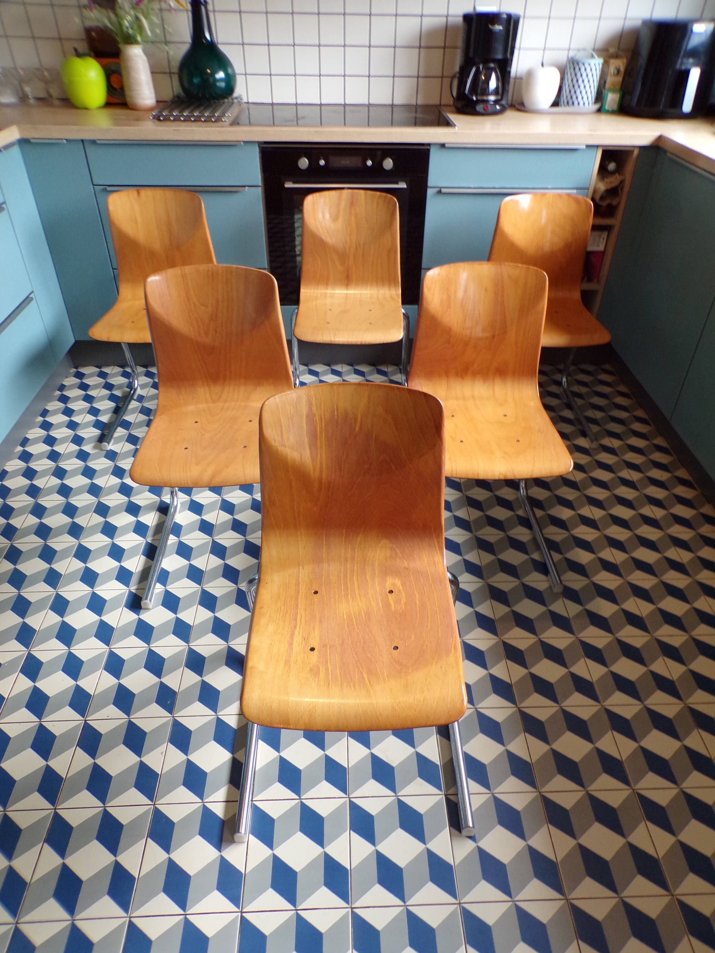 Suite 6 Galvanitas chairs in pagwood