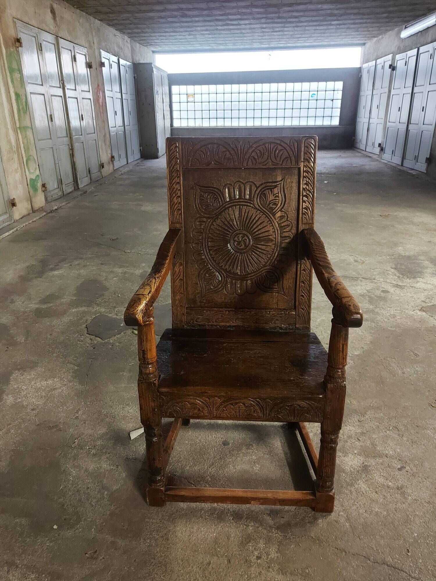 English armchair, epoque XVll