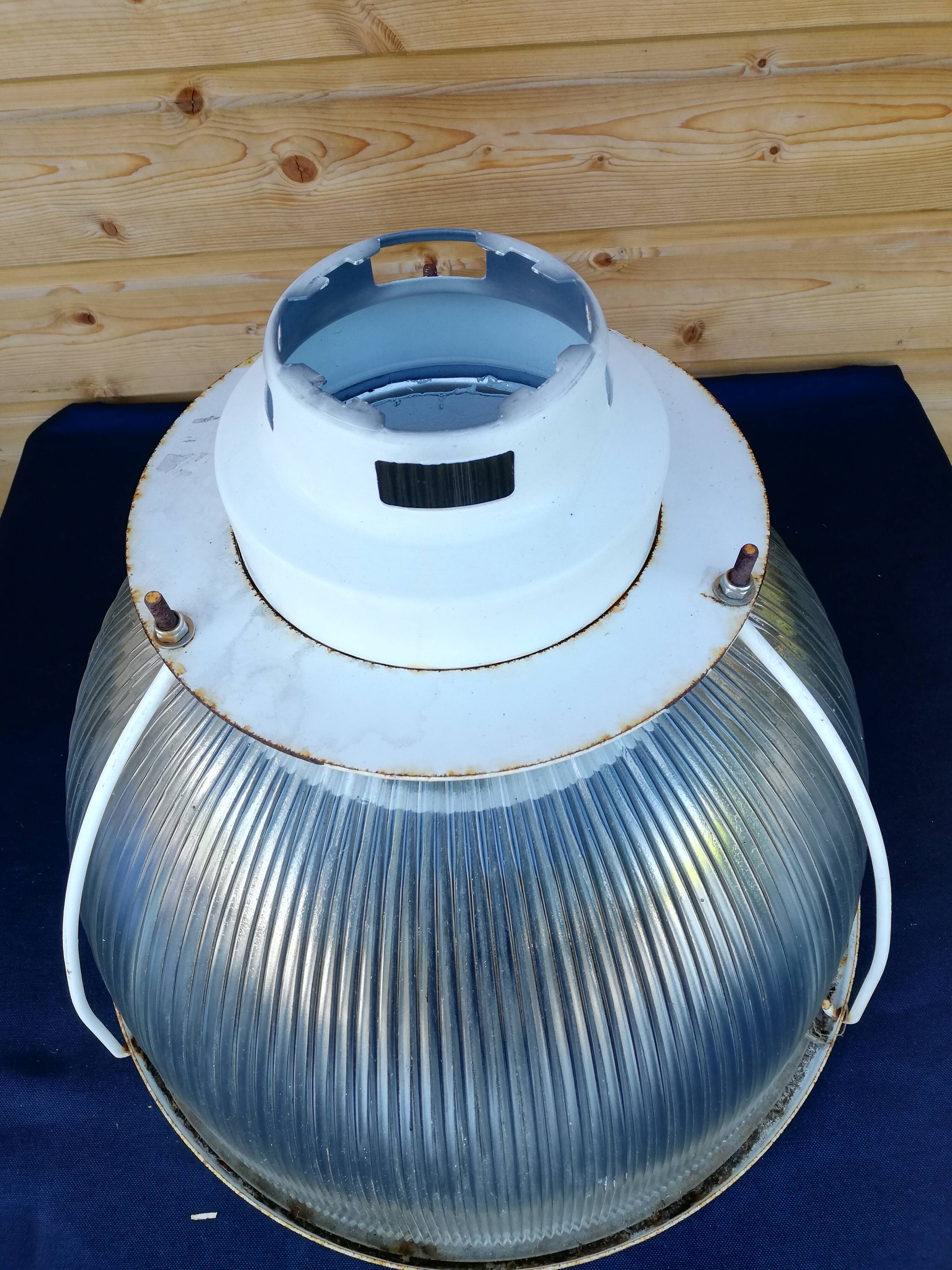 Holophane industrial lamp