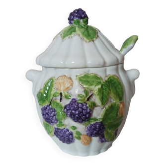 Sugar bowl in slip