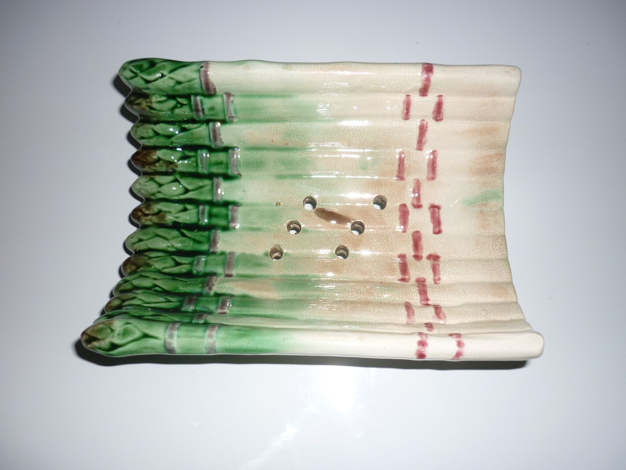 Ceramic asparagus dish