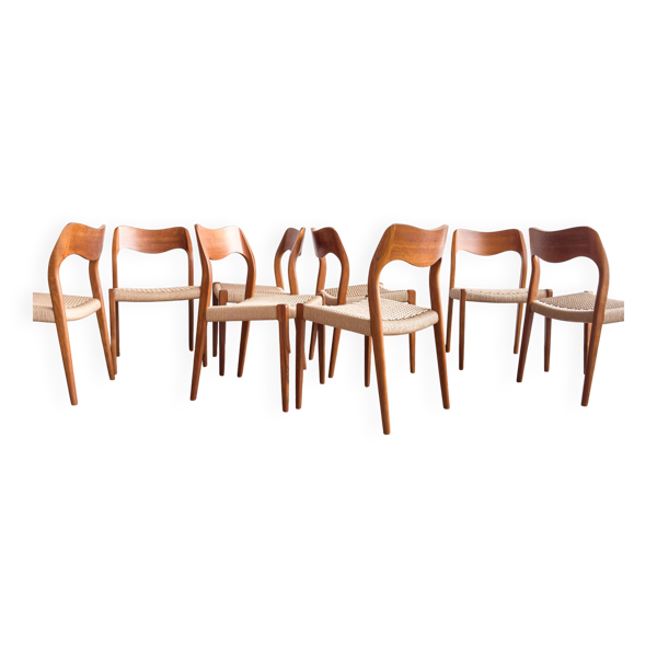 Set de 8 chaises de salle à manger modèle 71 en teck par Niels O. Møller.