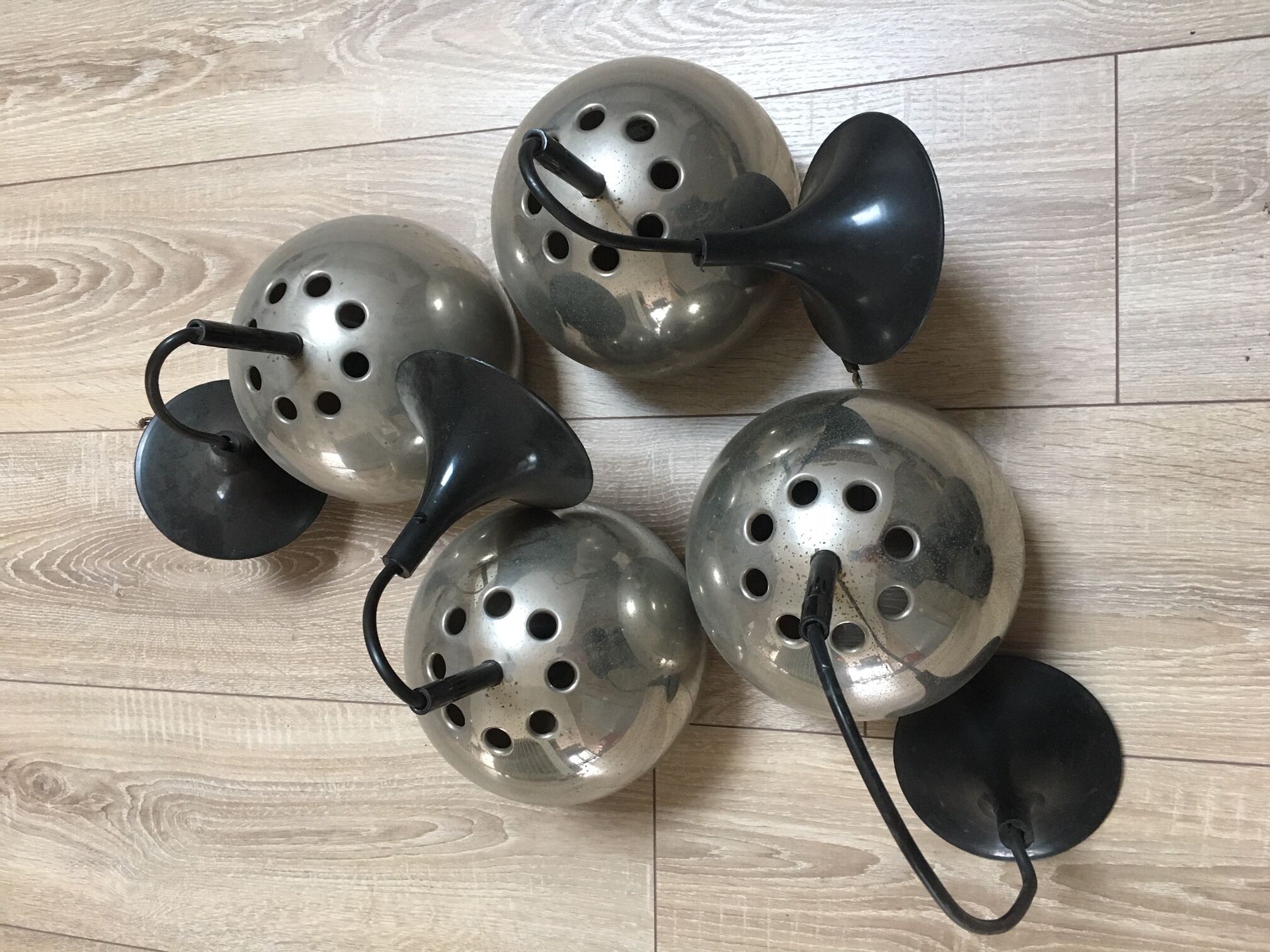 Light hanging chrome balls