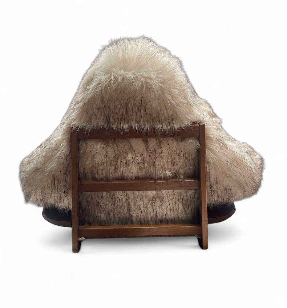 Yeti Rocking chair