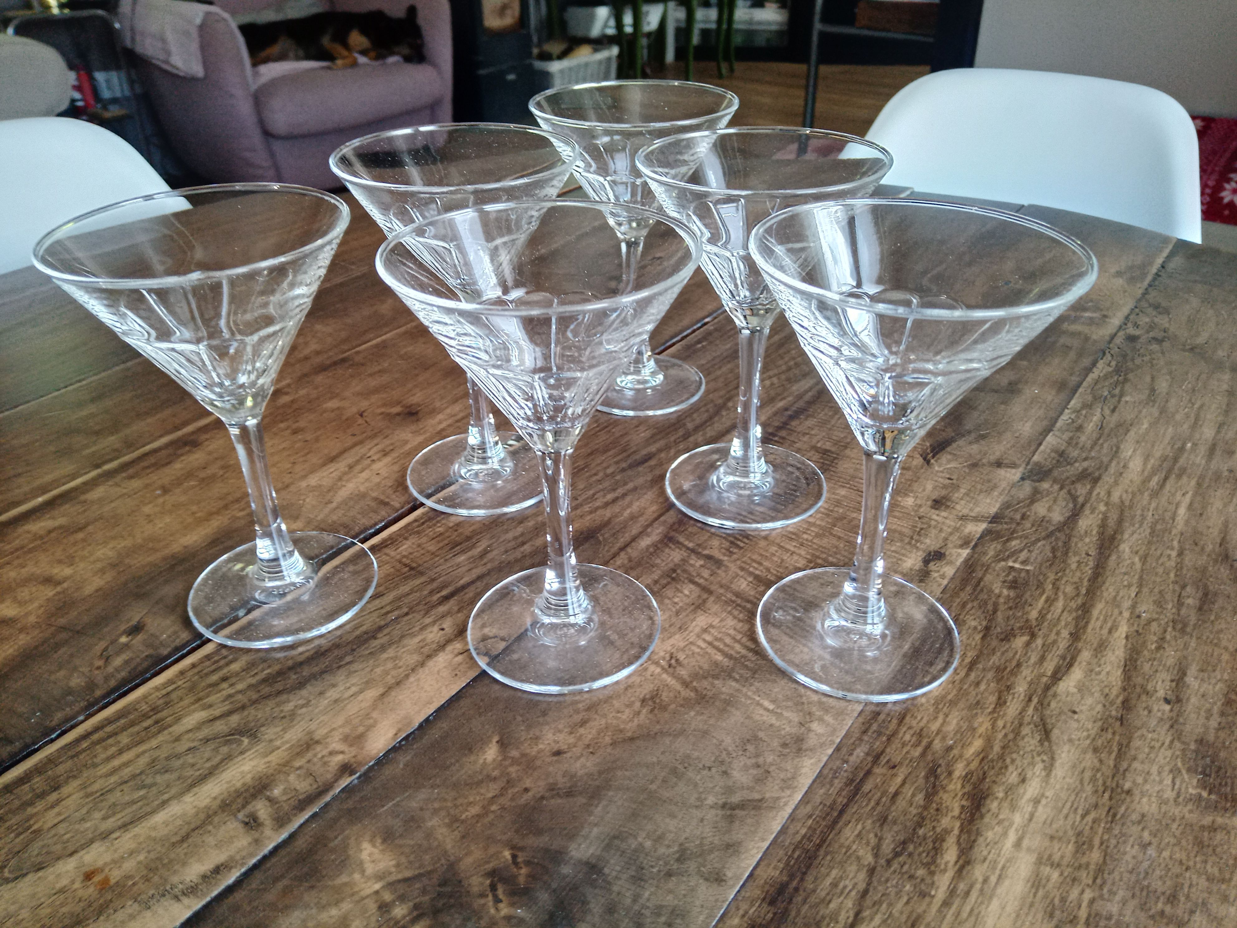 Lot of 6 vintage champagne glasses in conical drinking glass