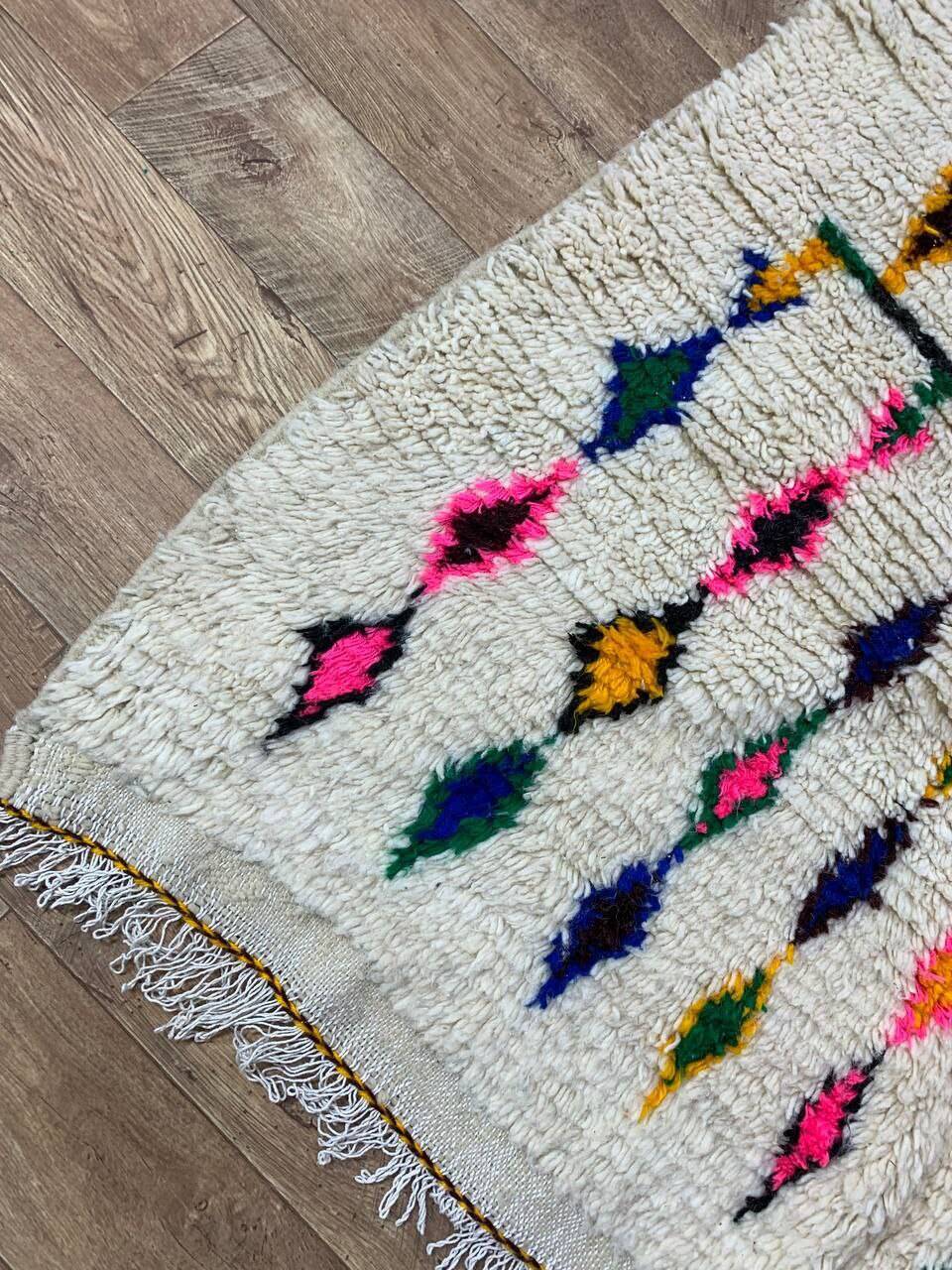 Handmade moroccan berber rug 258 x 160 cm