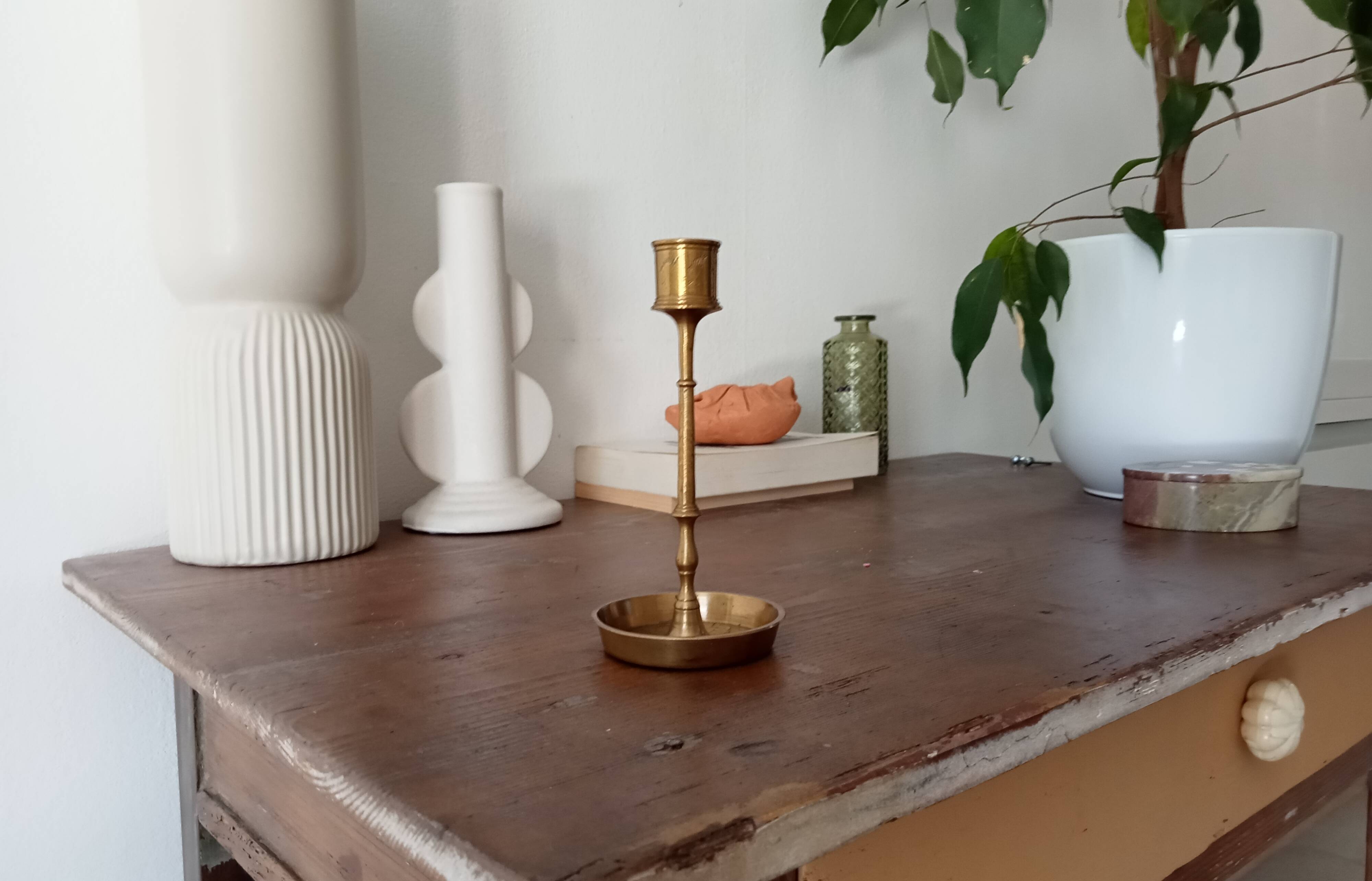 Vintage candle holder in solid gold brass