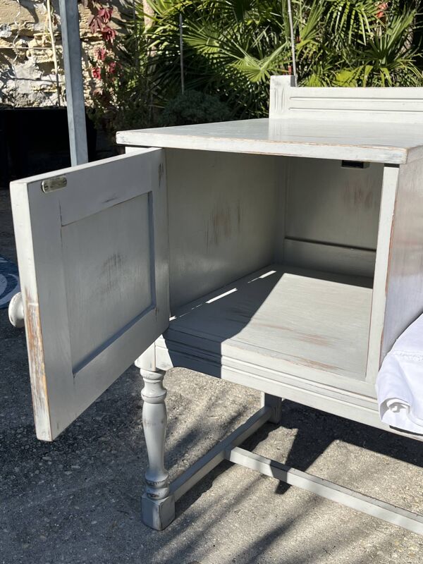 Meuble vintage relooké – ancien meuble téléphone, bois & blanc