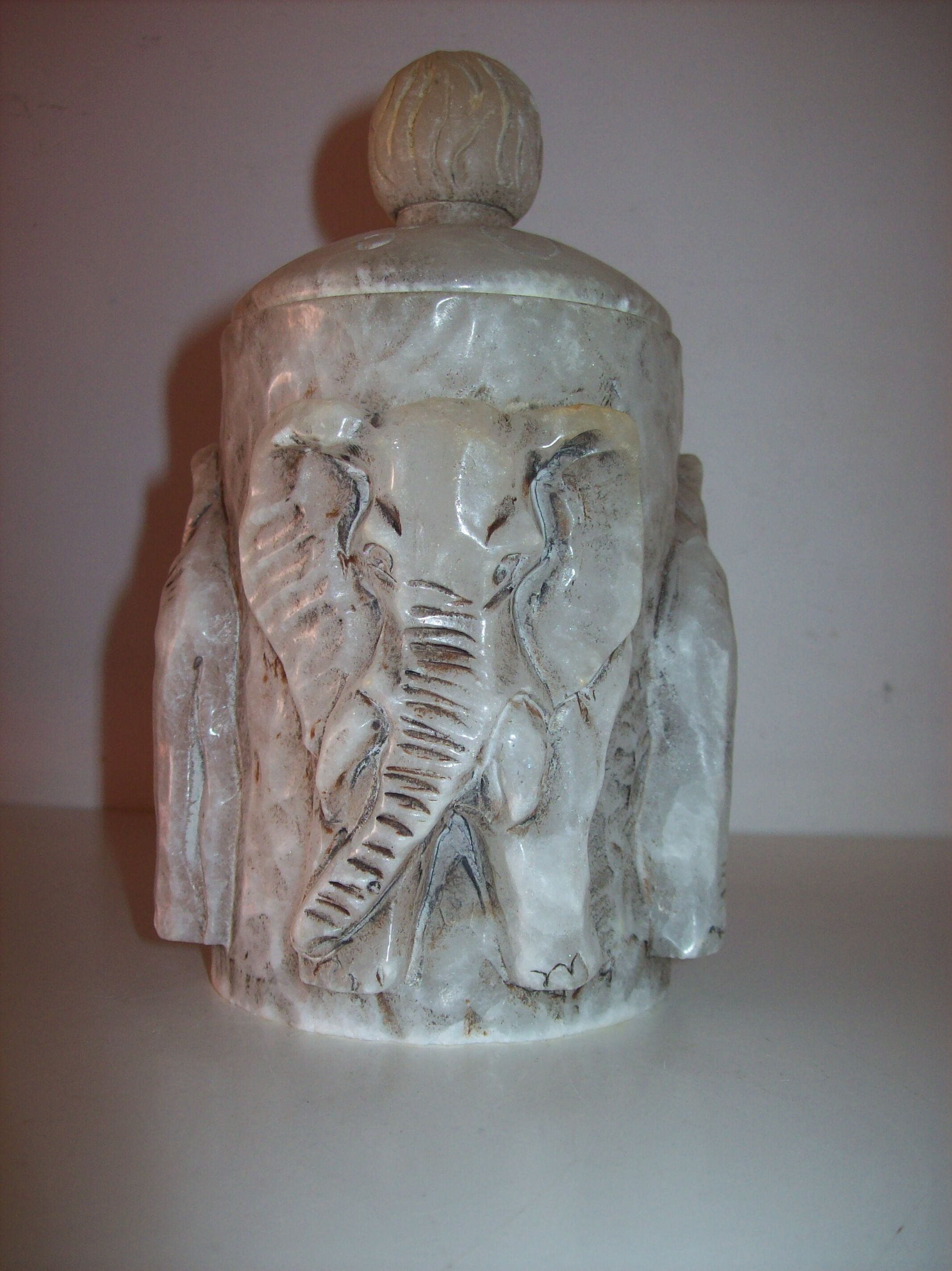 Alabaster pot
