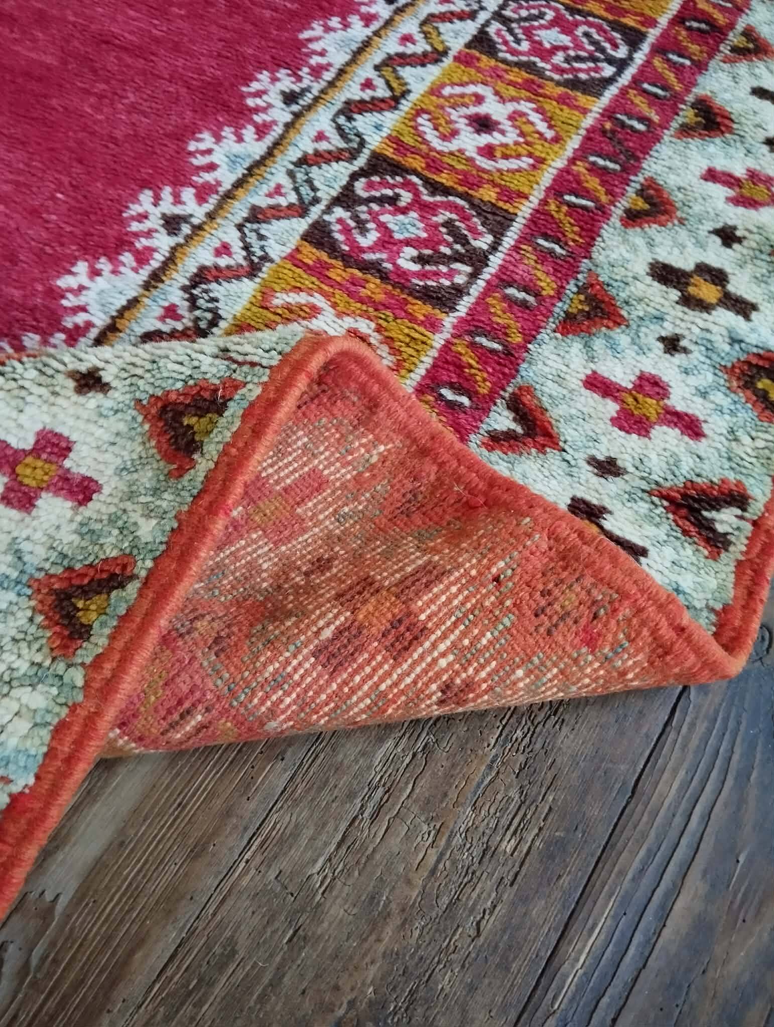 Handmade Berber Taznakht rug 307x192cm