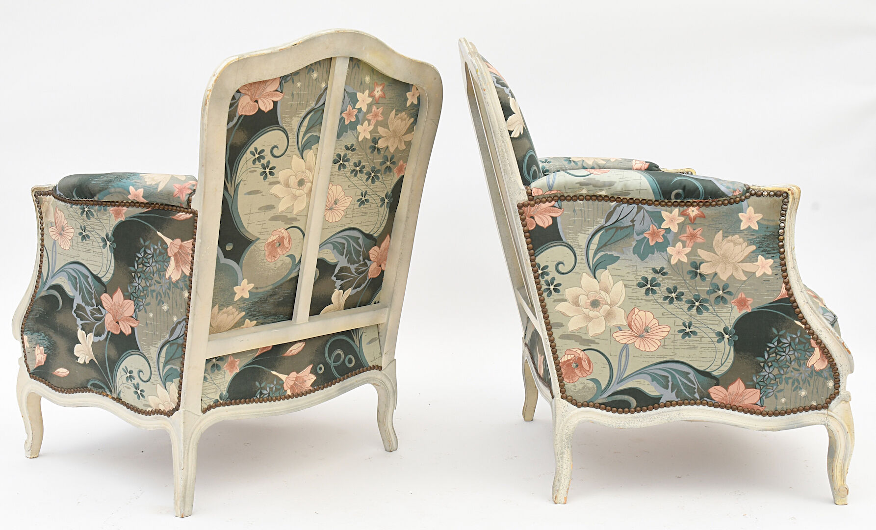 Pair of shepherdesses Louis XV style