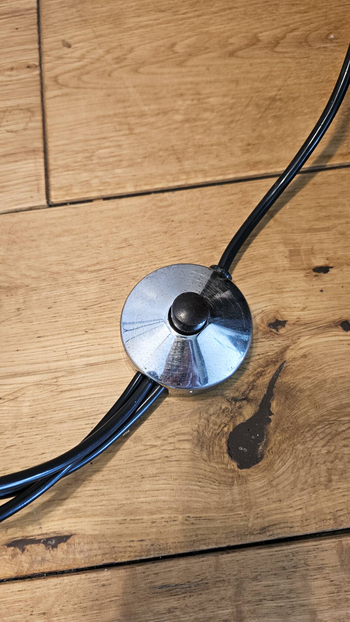 Vintage 1970s floor lamp with 3 spots, chrome and orange.