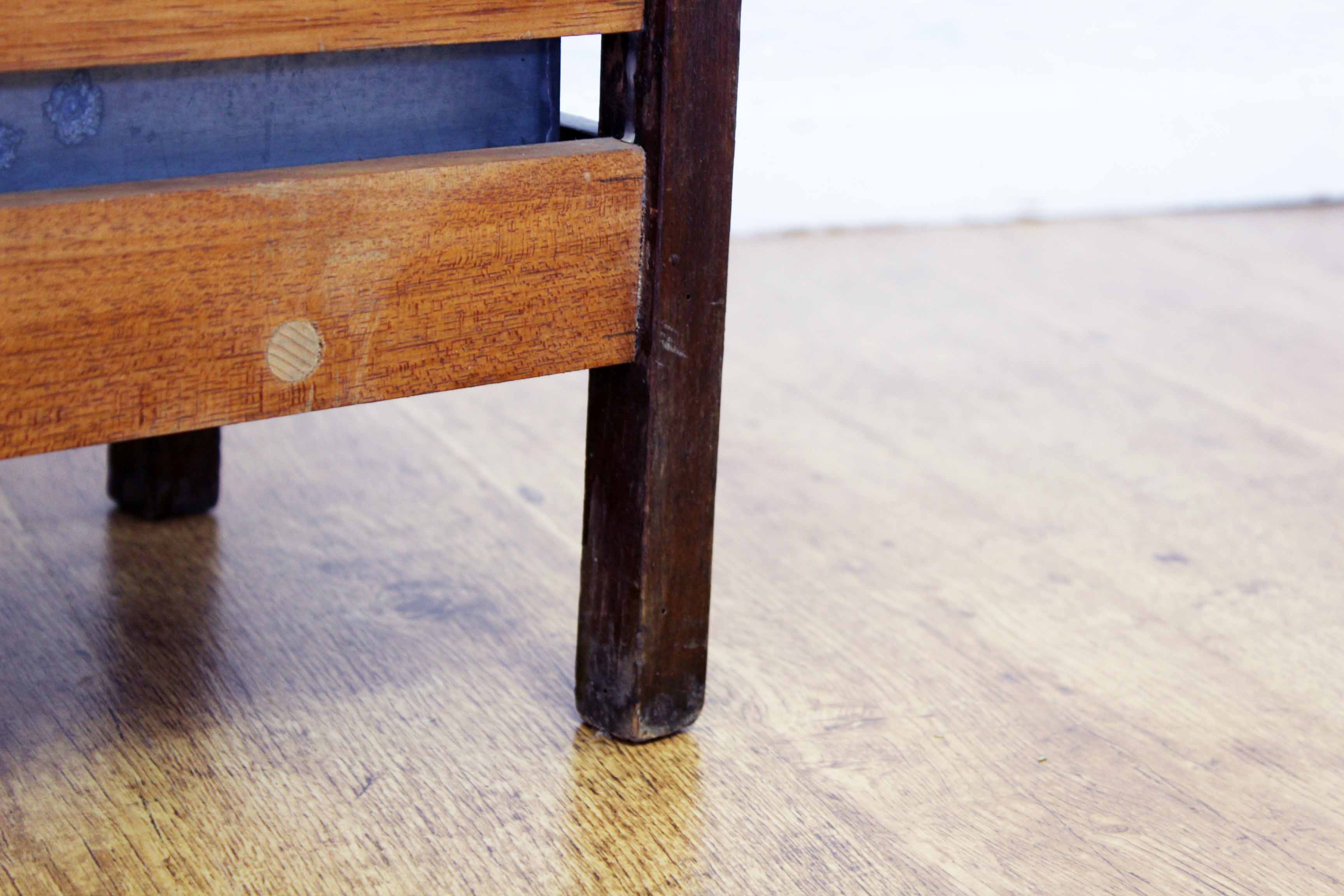 Solid wood and zinc planter