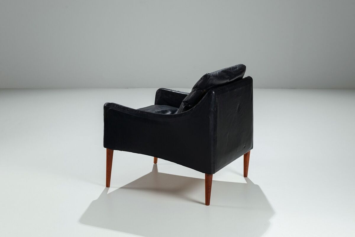 Lounge chair model 800 in leather by Hans Olsen CS Mobler Denmark 1958