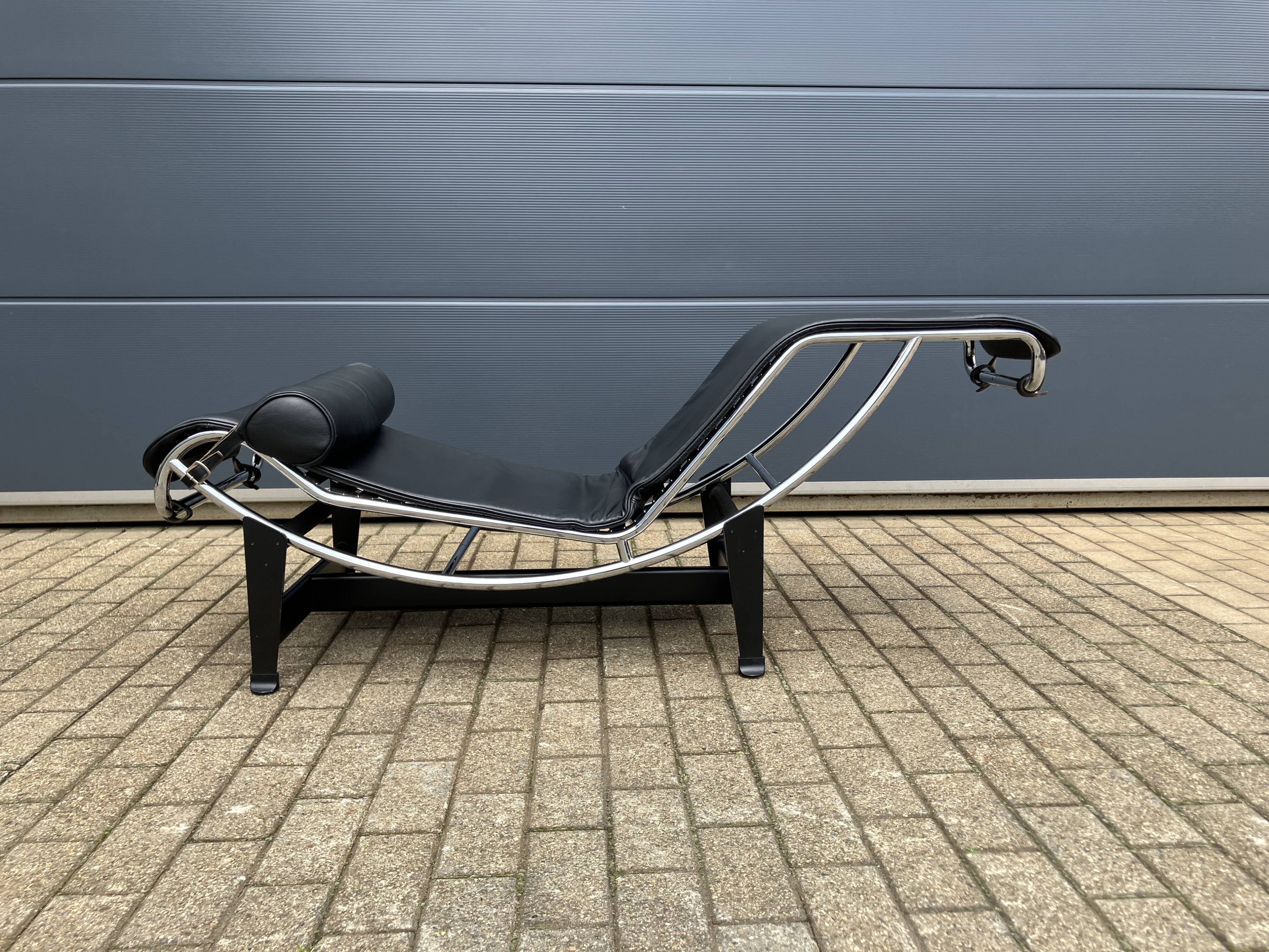 Cassina Lc4 Le Corbusier chaise longue