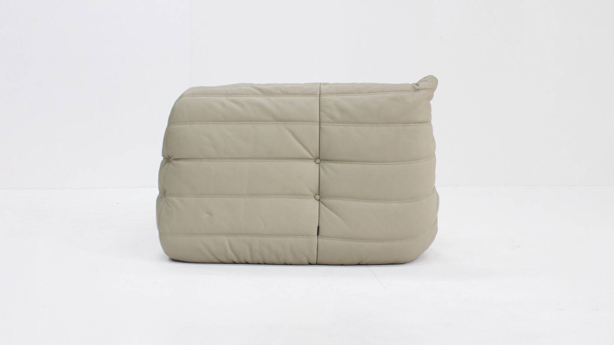 Fauteuil d'angle vintage Togo en cuir par Michel Ducaroy pour Ligne Roset