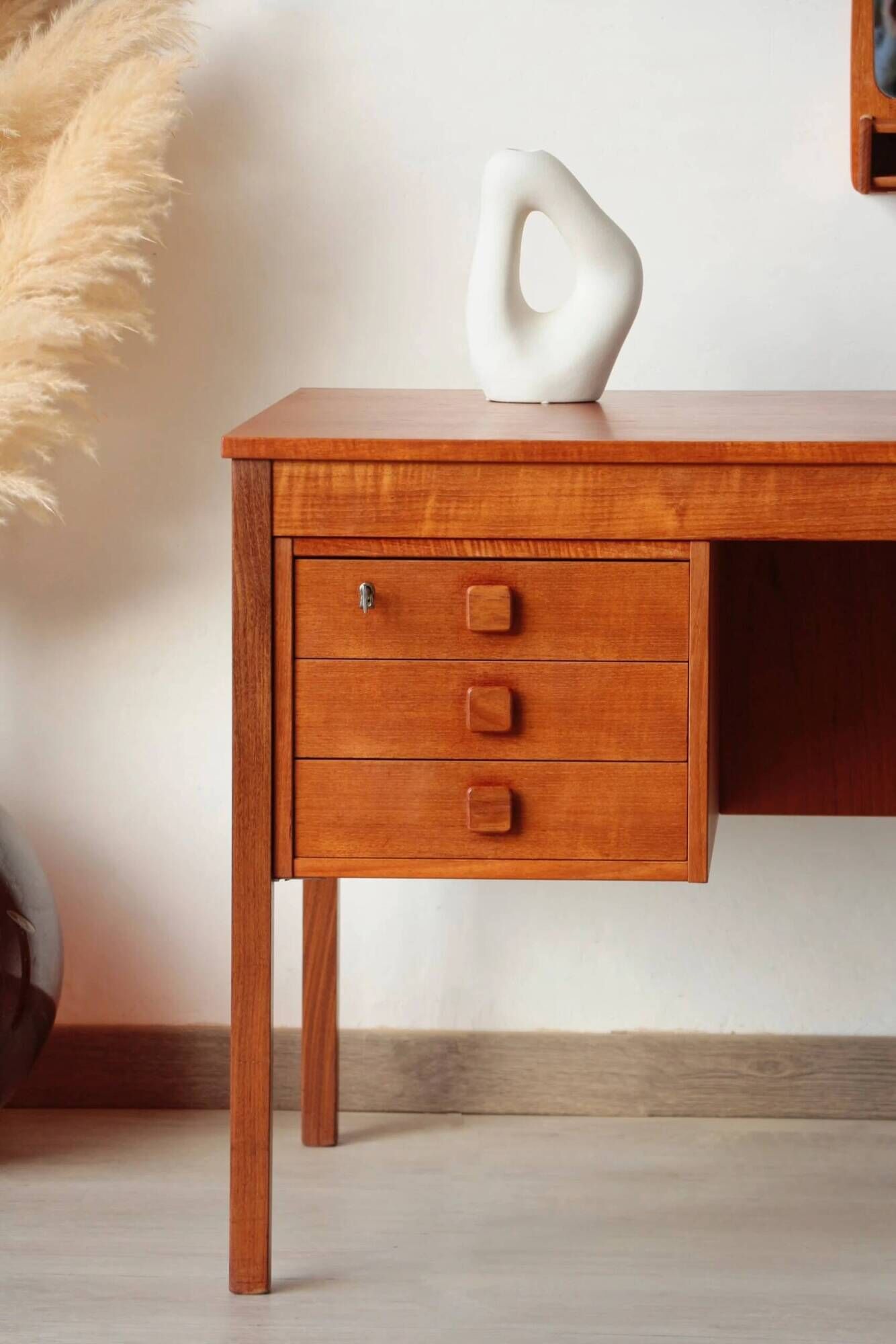 Bureau danois en teck vintage – Domino Møbler (années 60)