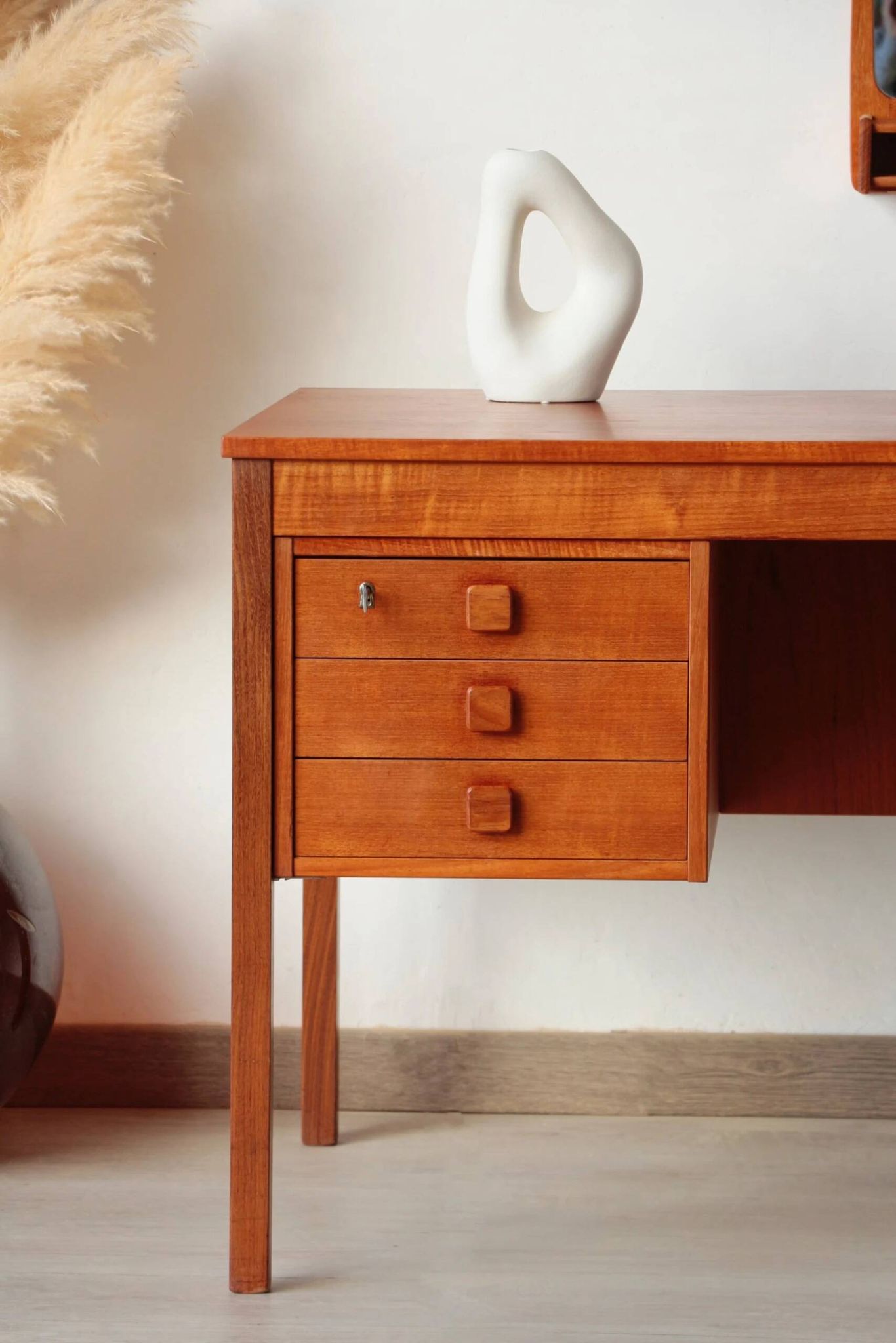 Bureau danois en teck vintage – Domino Møbler (années 60)