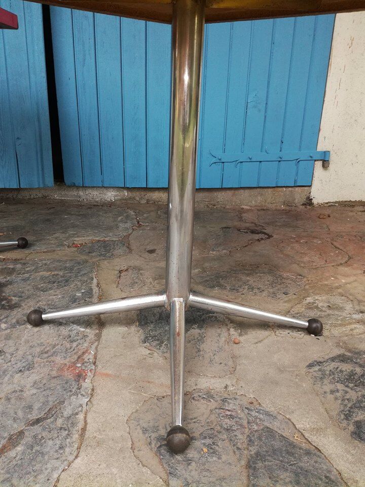 Set of 2 formica Bistro tables