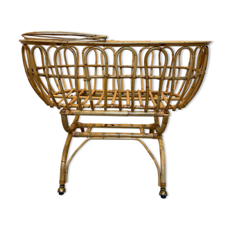 Rattan cradle