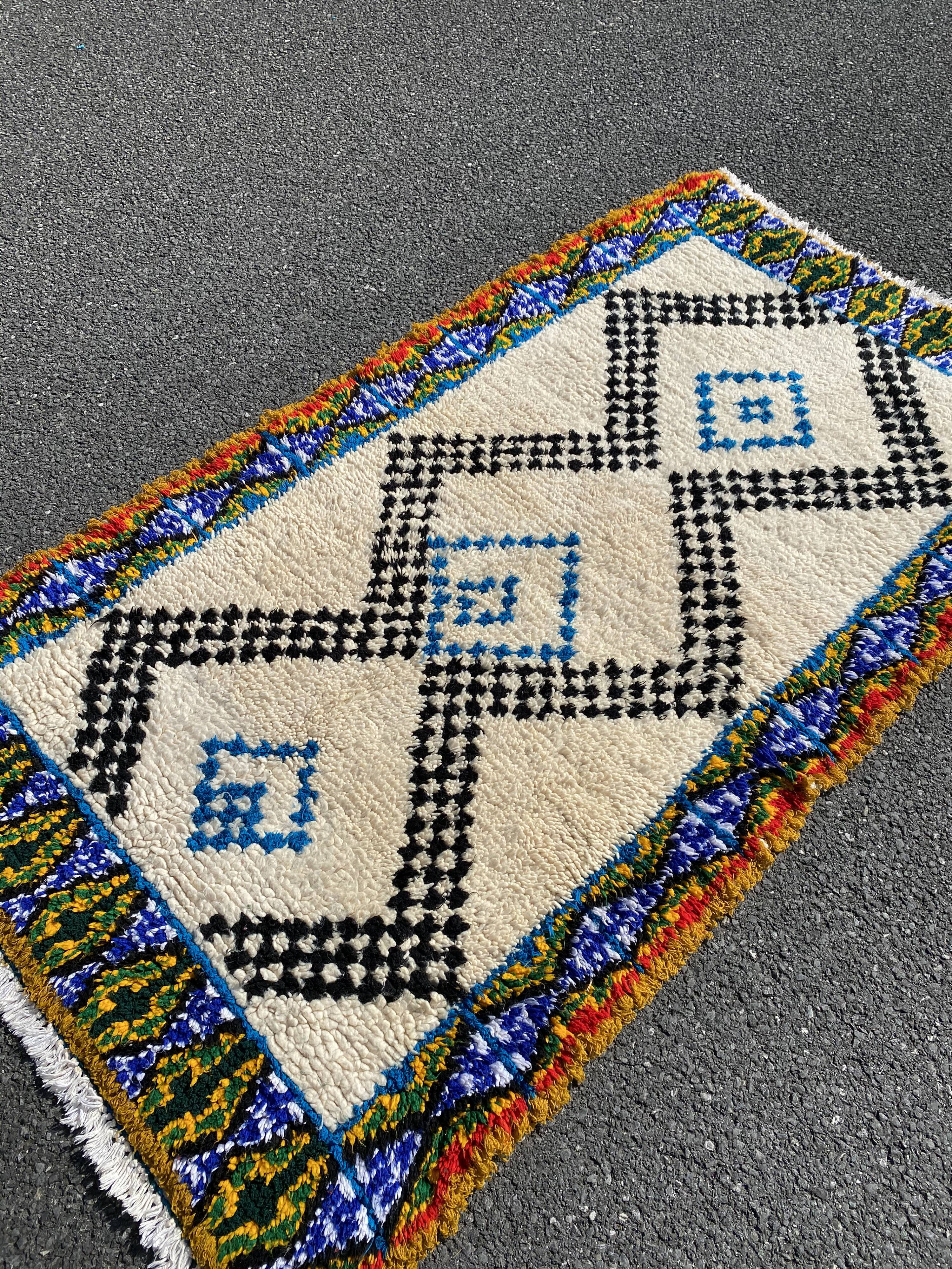 Azilal berber carpet 110x200 cm