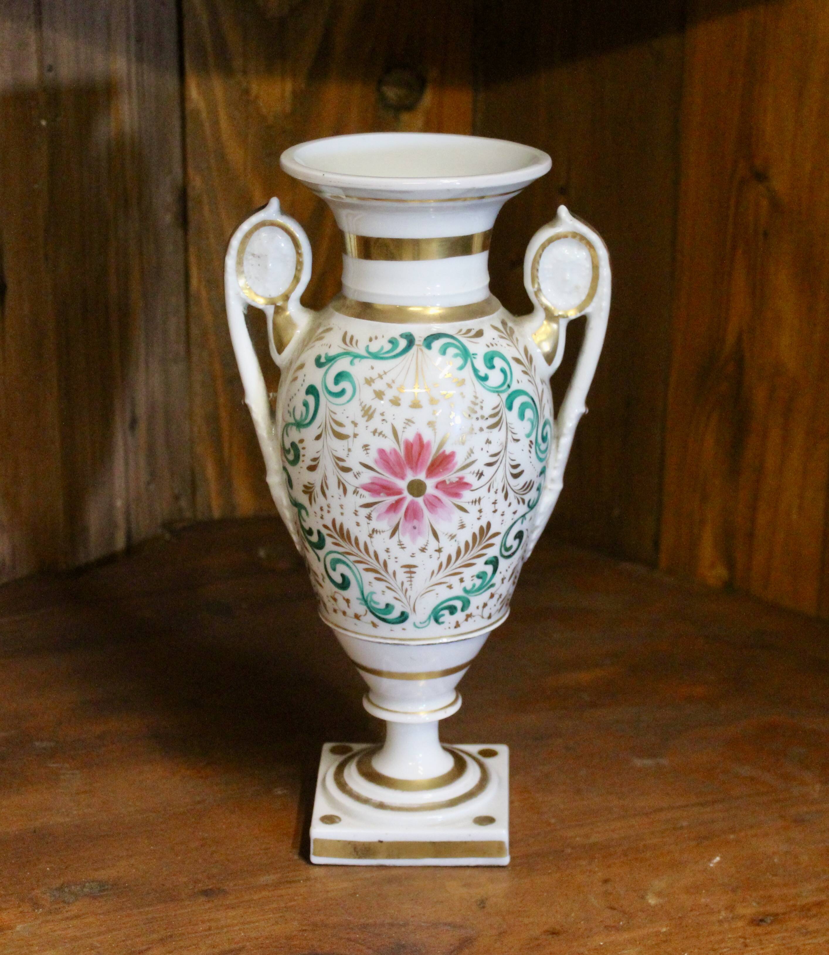 Empire vase in Paris porcelain