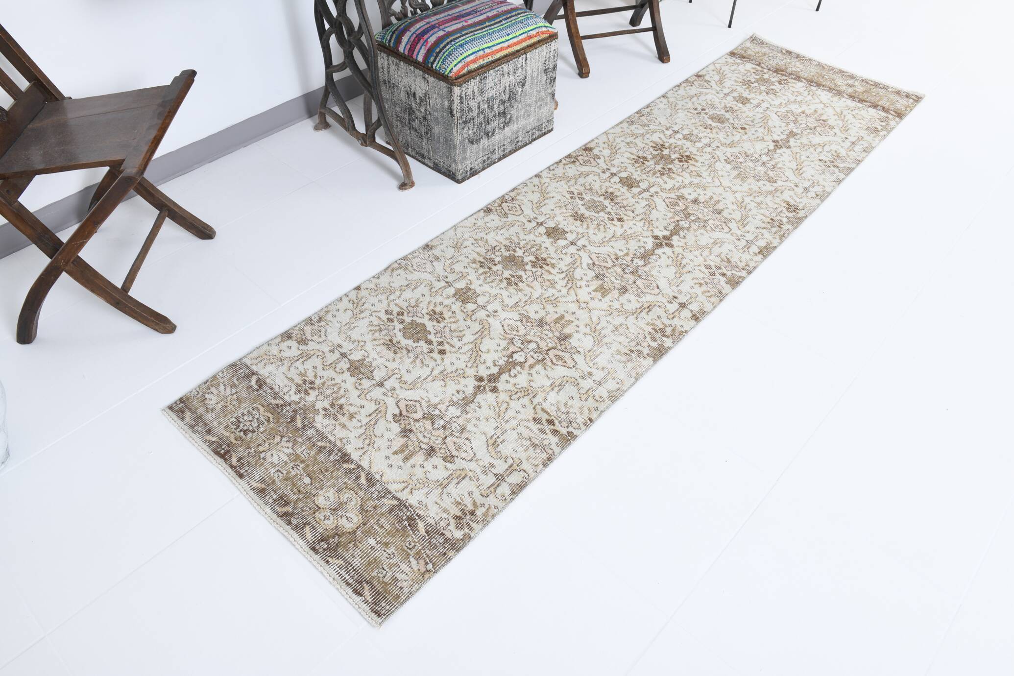 2x9 Floral Vintage Runner Rug, 75x273Cm