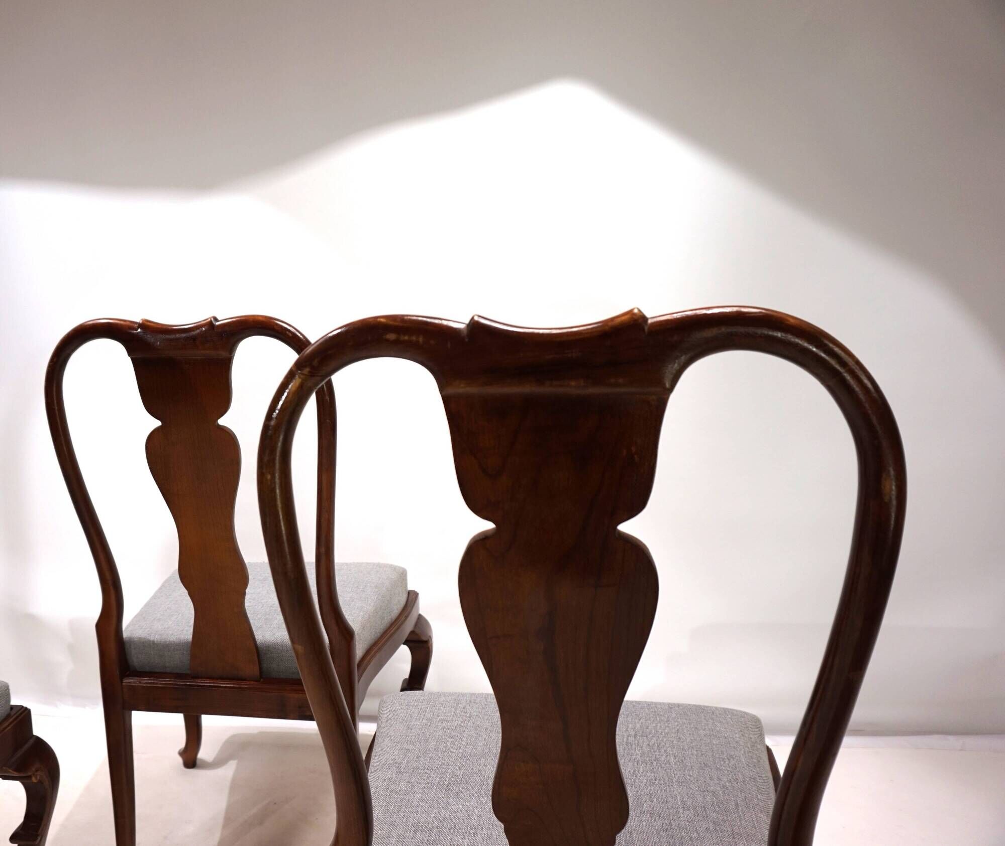 Lot de 5 chaises de salle à manger en acajou de style Reine Anne, 1920