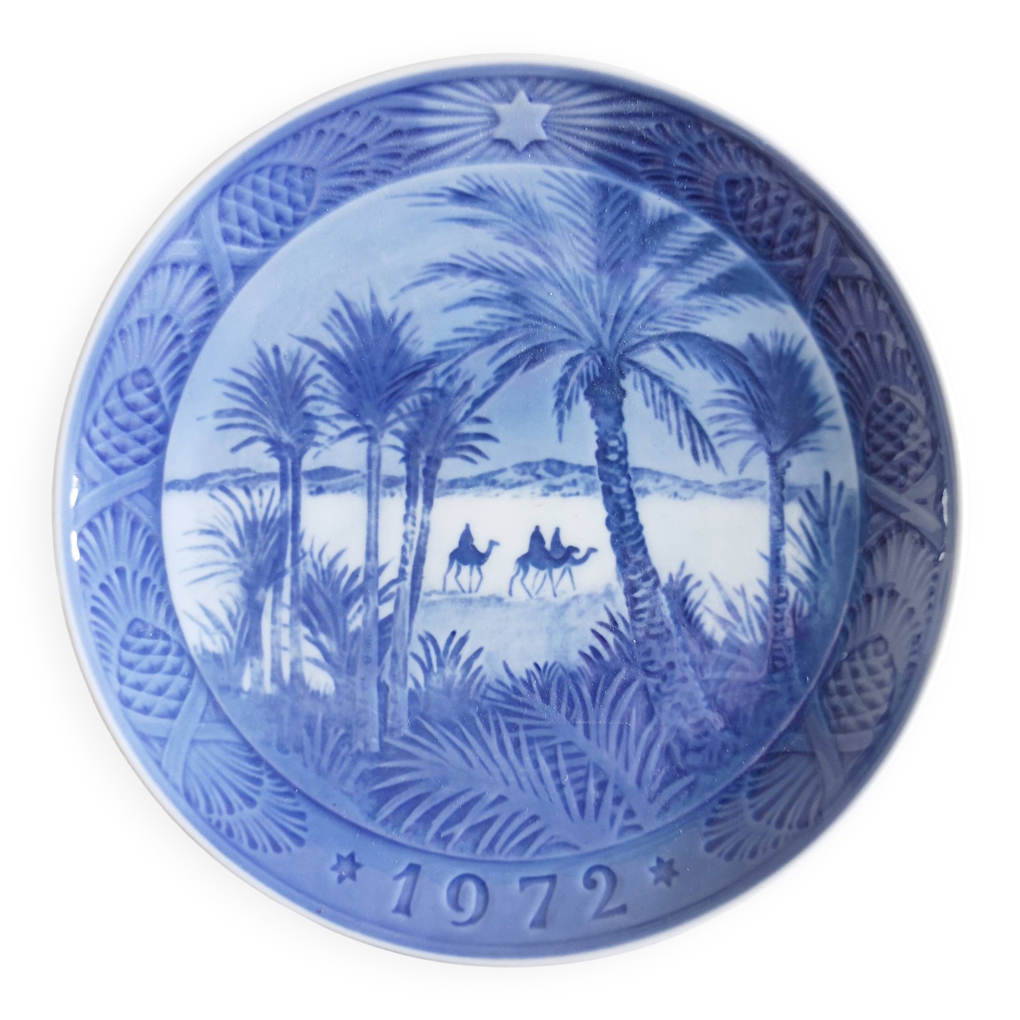 Assiette porcelaine bleu danemark scène désert