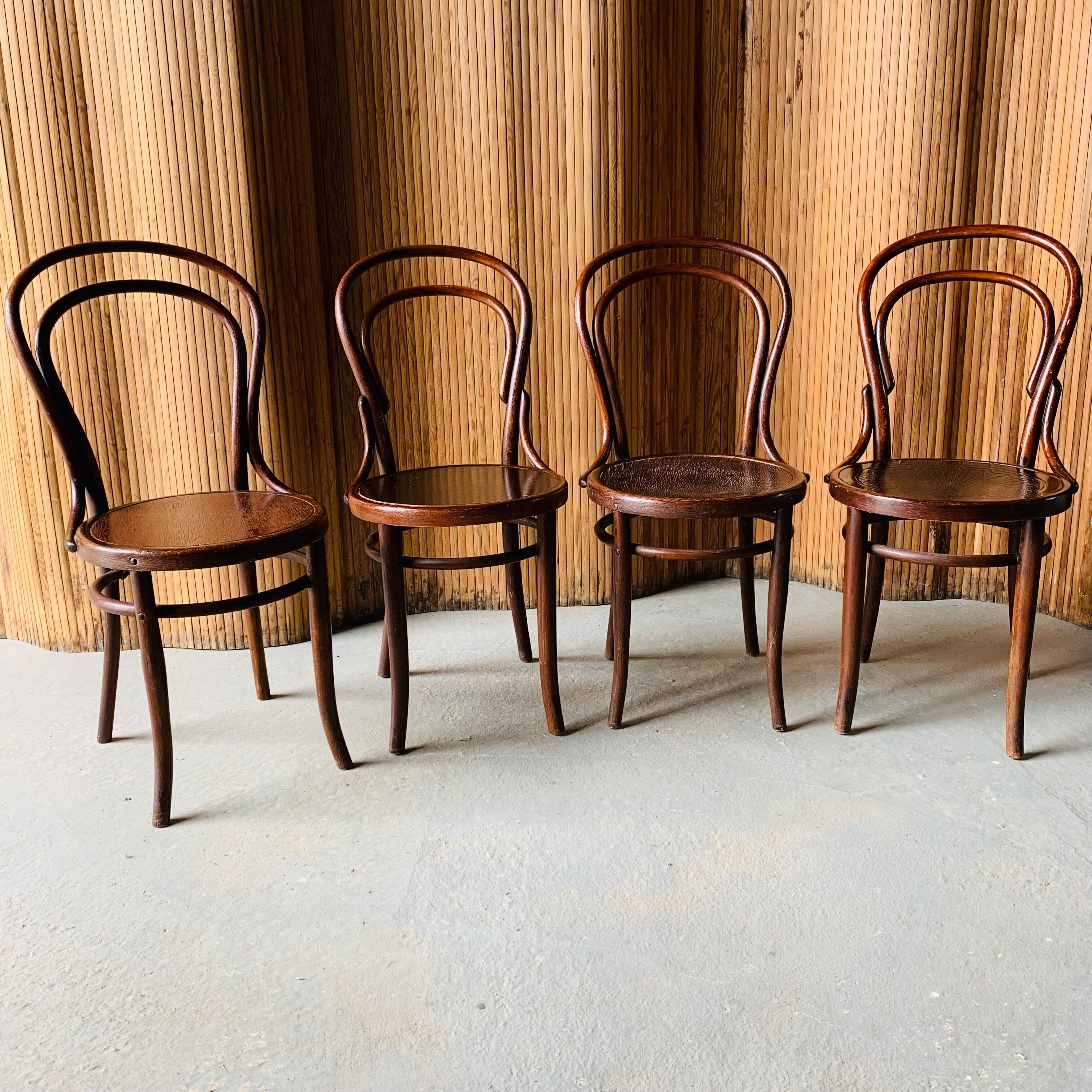 Set of 4 Thonet chairs